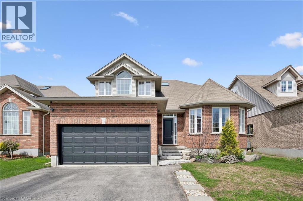 556 Black Street, Fergus, Ontario  N1M 0A3 - Photo 3 - 40861082