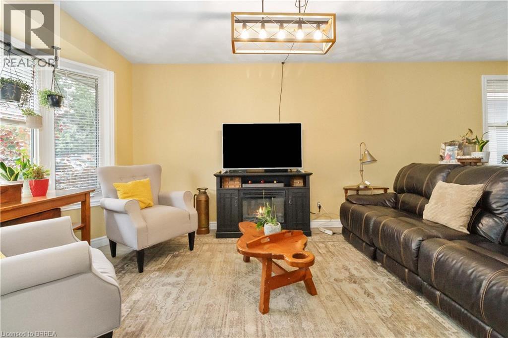 79 Donly Drive S, Simcoe, Ontario  N3Y 5H1 - Photo 2 - 40860880