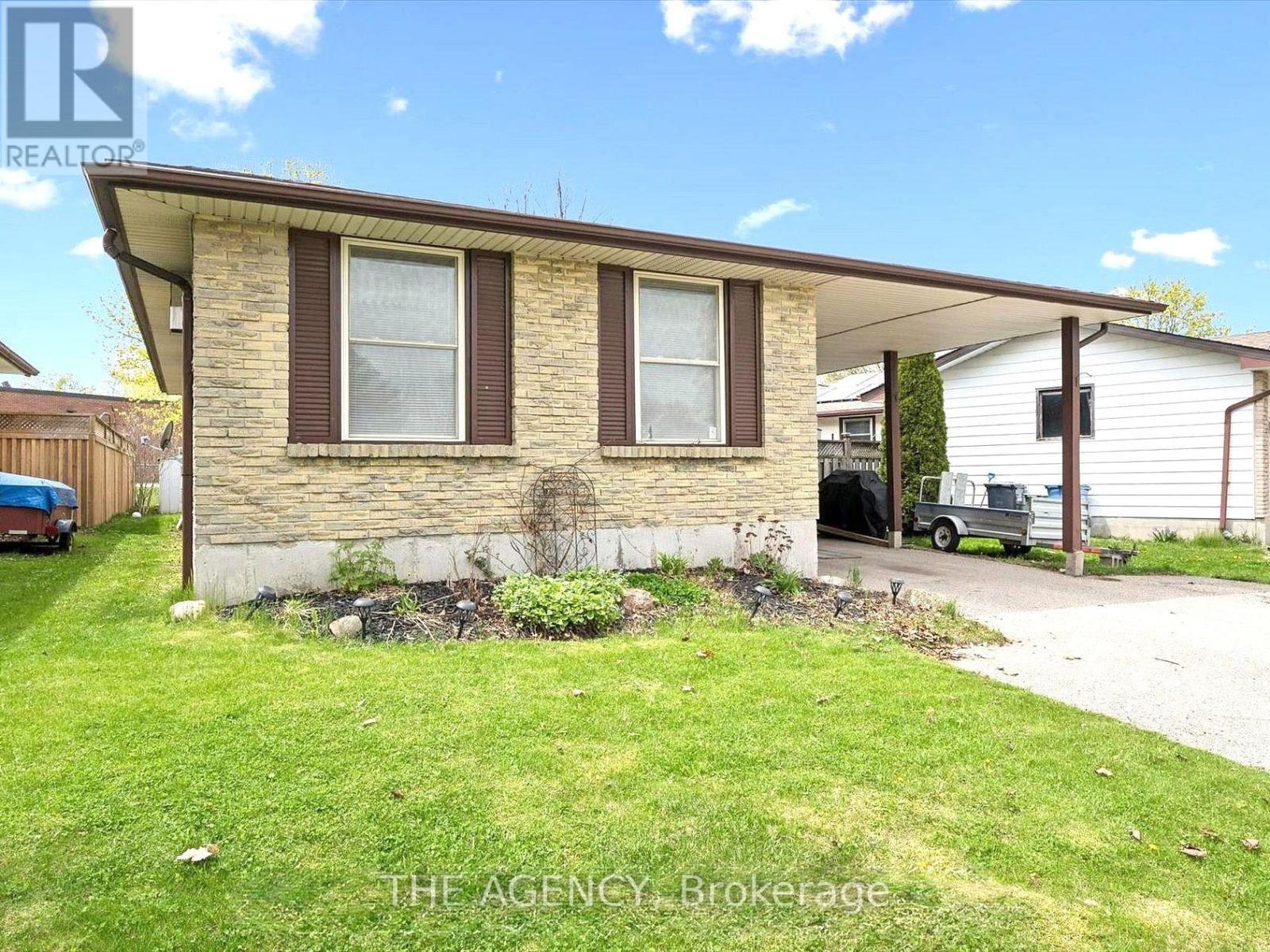 14 Muskoka Drive, Guelph, Ontario  N1E 3M7 - Photo 2 - X13750822