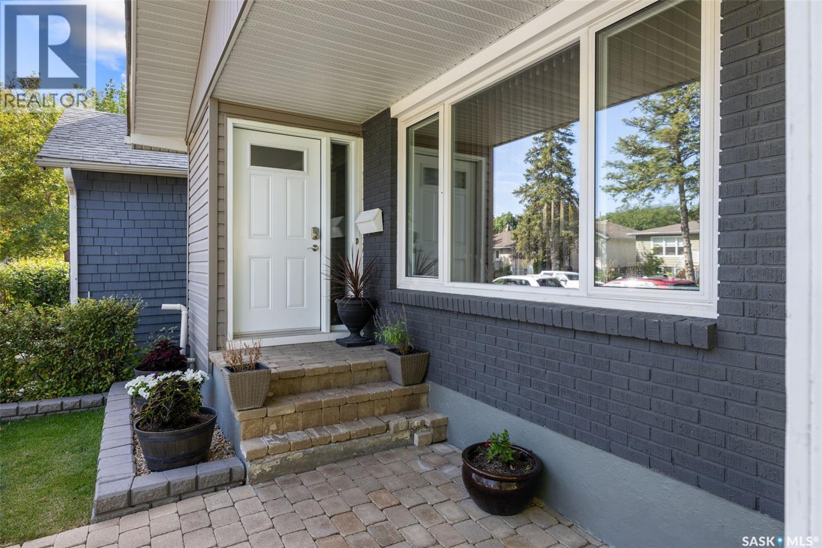2122 Wascana Street, Regina, Saskatchewan  S4T 4J9 - Photo 6 - SK047644