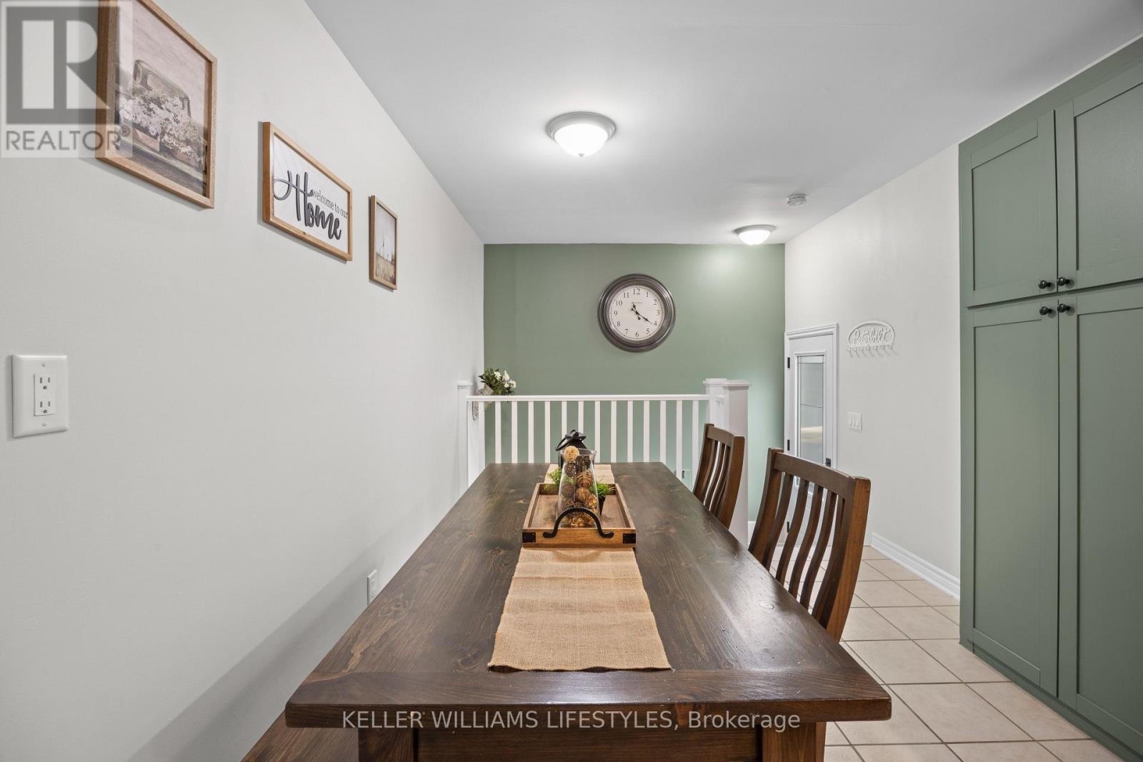 188 Queen Street, North Middlesex, Ontario  N0M 1A0 - Photo 12 - X13751710
