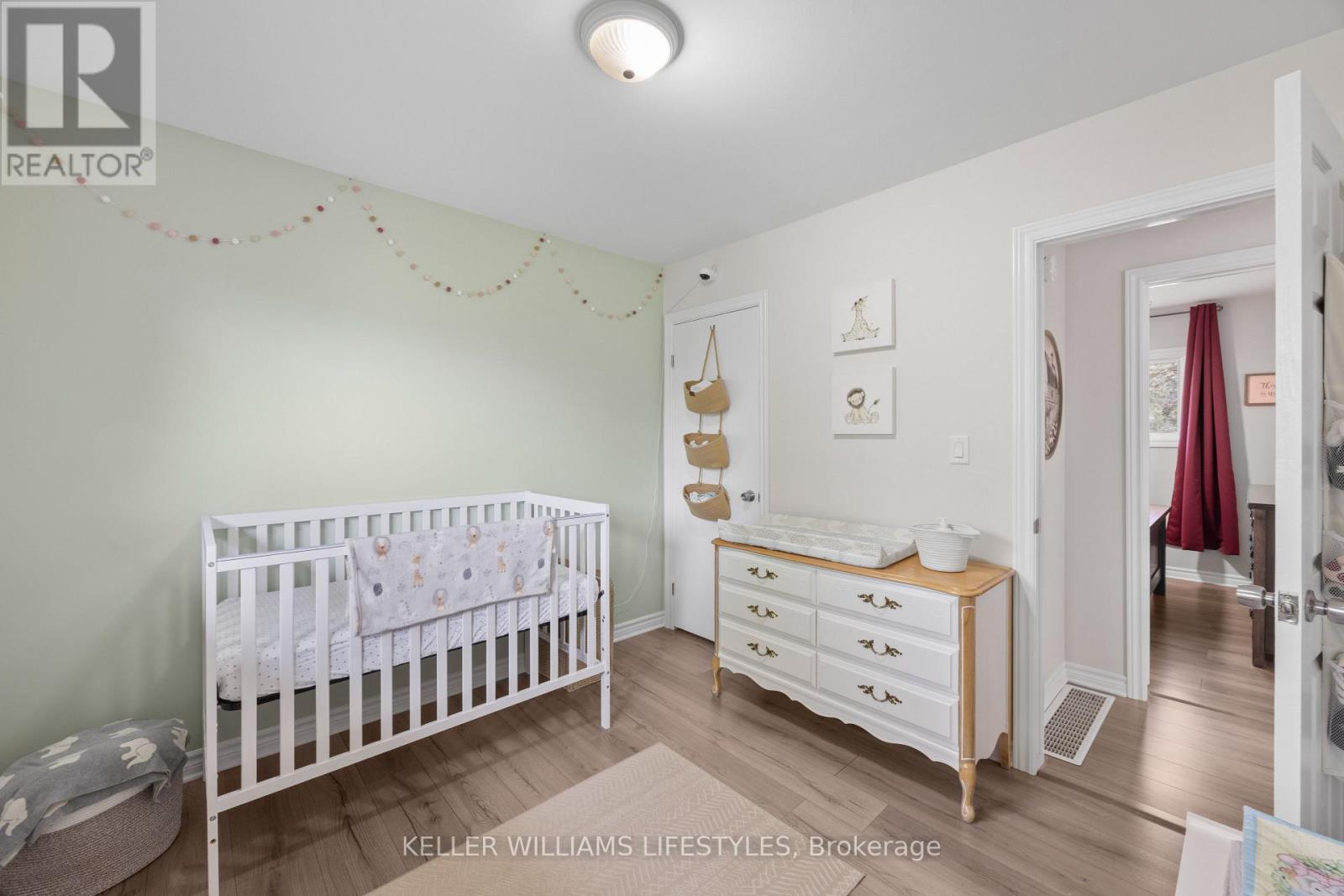 188 Queen Street, North Middlesex, Ontario  N0M 1A0 - Photo 16 - X13751710