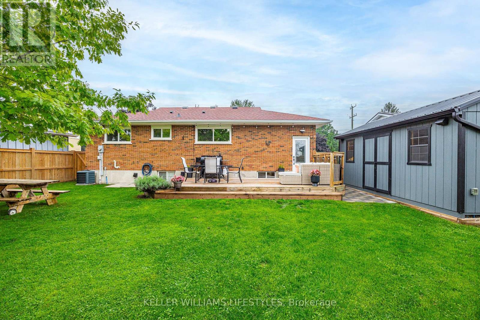 188 Queen Street, North Middlesex, Ontario  N0M 1A0 - Photo 33 - X13751710