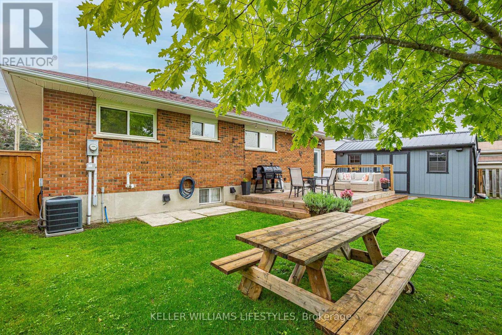 188 Queen Street, North Middlesex, Ontario  N0M 1A0 - Photo 34 - X13751710