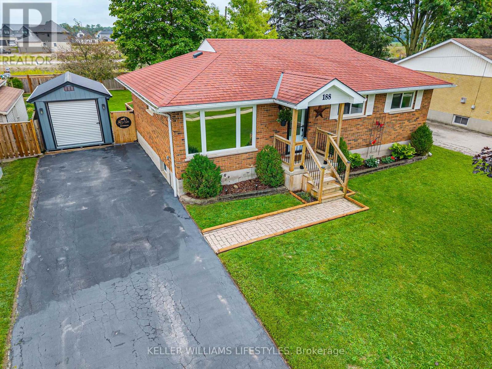 188 Queen Street, North Middlesex, Ontario  N0M 1A0 - Photo 37 - X13751710