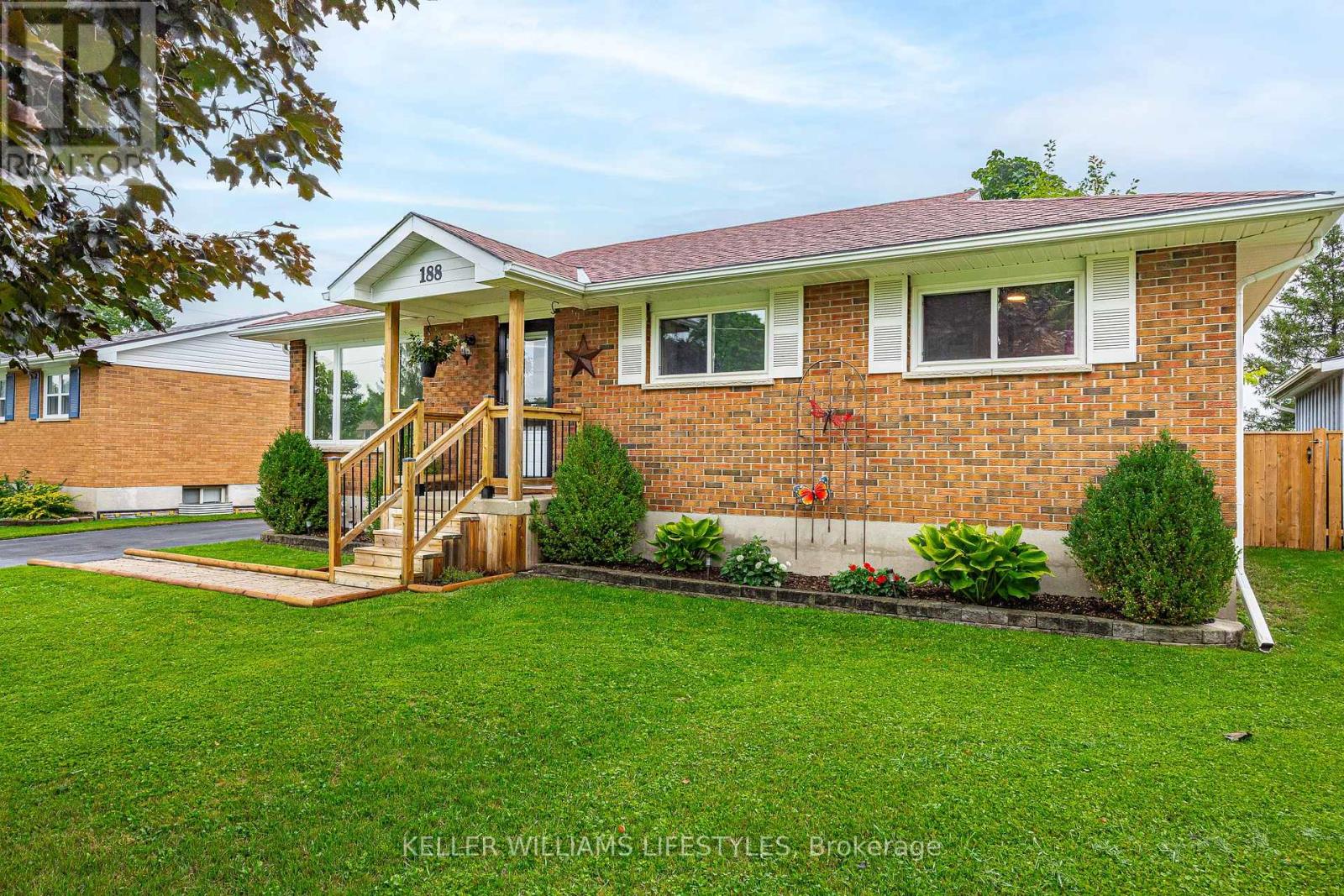 188 Queen Street, North Middlesex, Ontario  N0M 1A0 - Photo 4 - X13751710