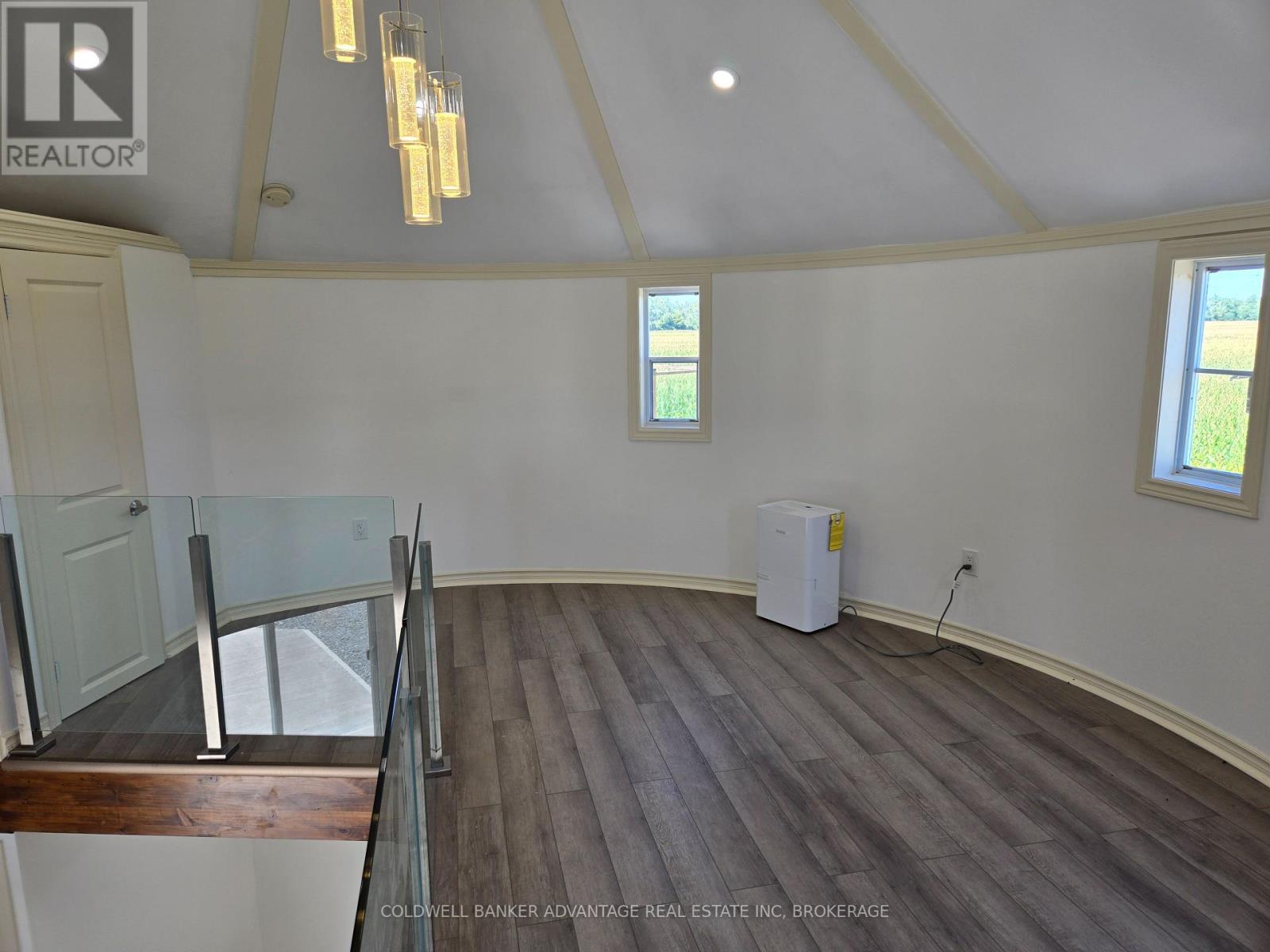 8731 Ridge Road, Niagara Falls, Ontario  L3B 5N7 - Photo 13 - X13751628