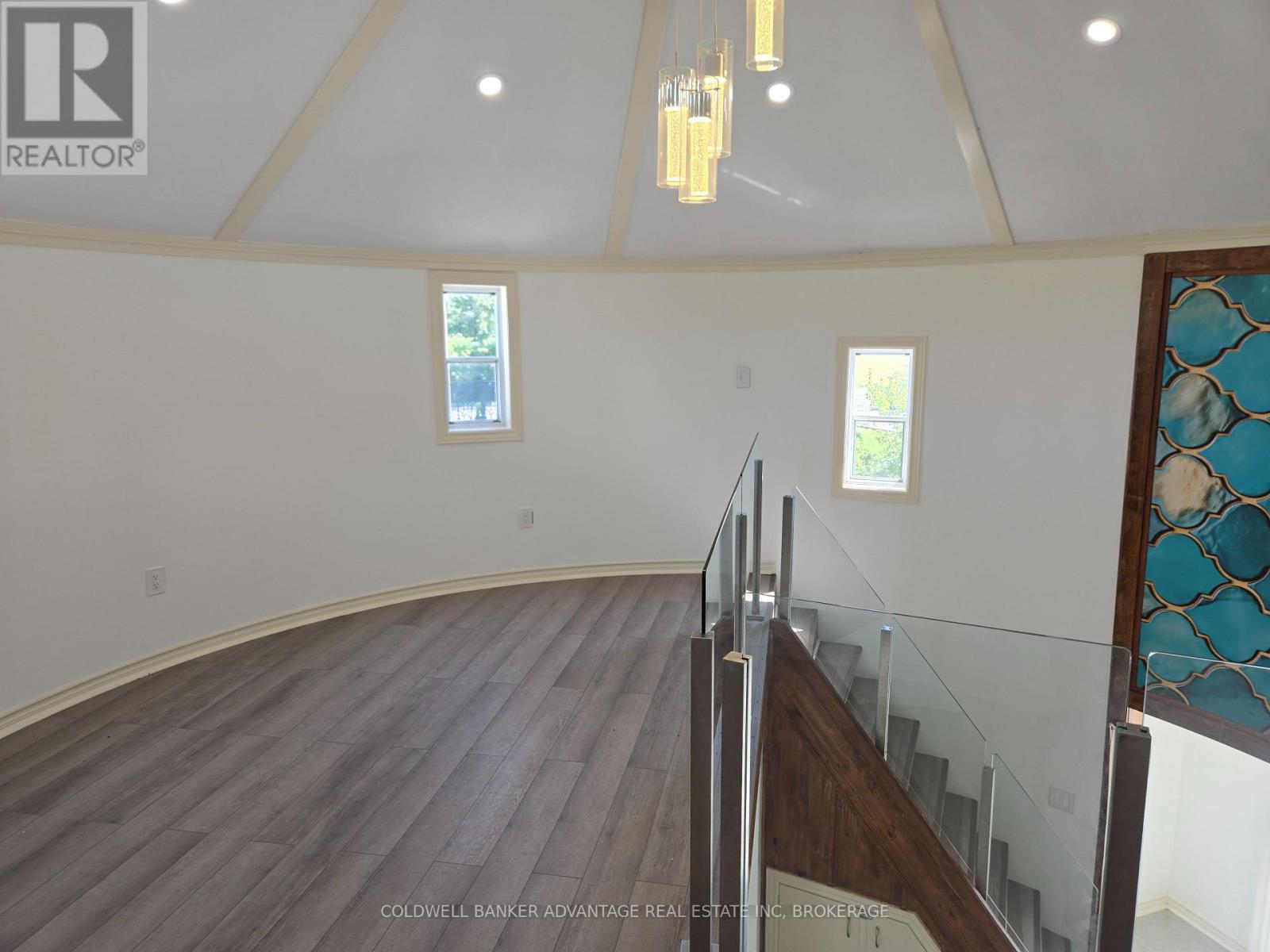 8731 Ridge Road, Niagara Falls, Ontario  L3B 5N7 - Photo 14 - X13751628