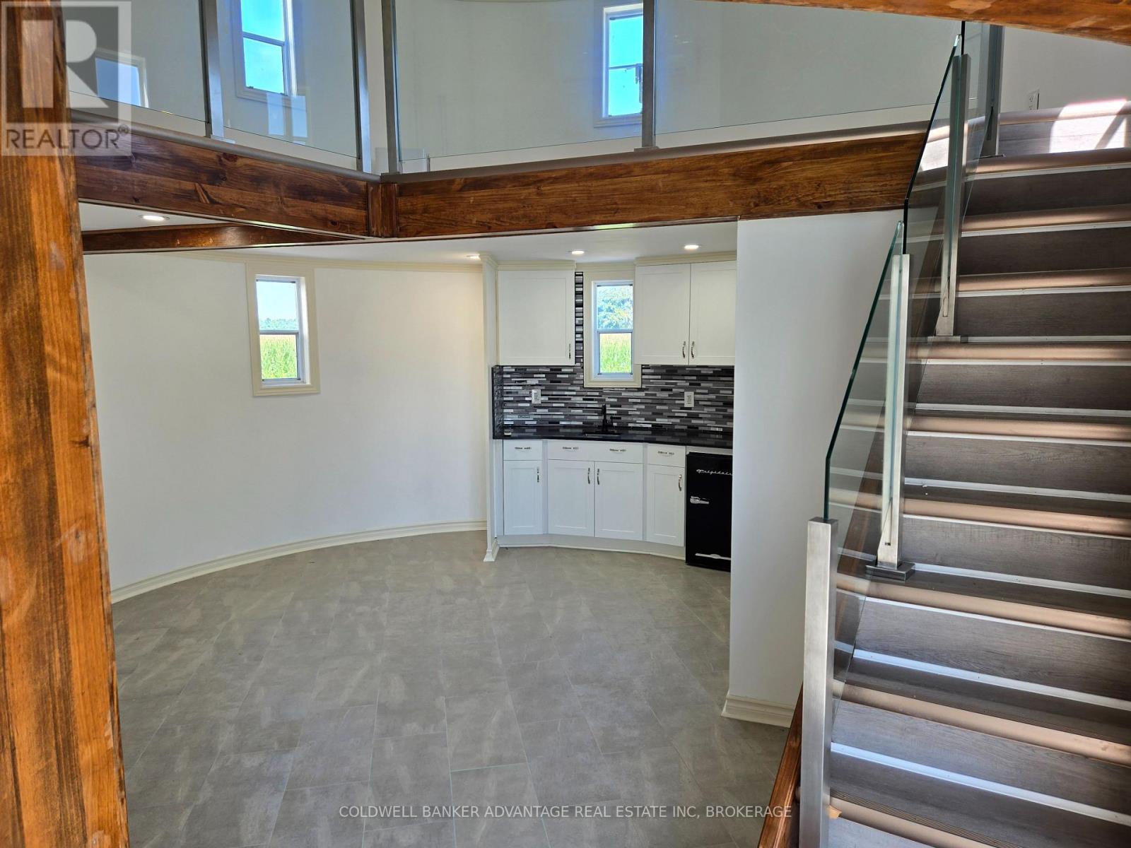 8731 Ridge Road, Niagara Falls, Ontario  L3B 5N7 - Photo 5 - X13751628