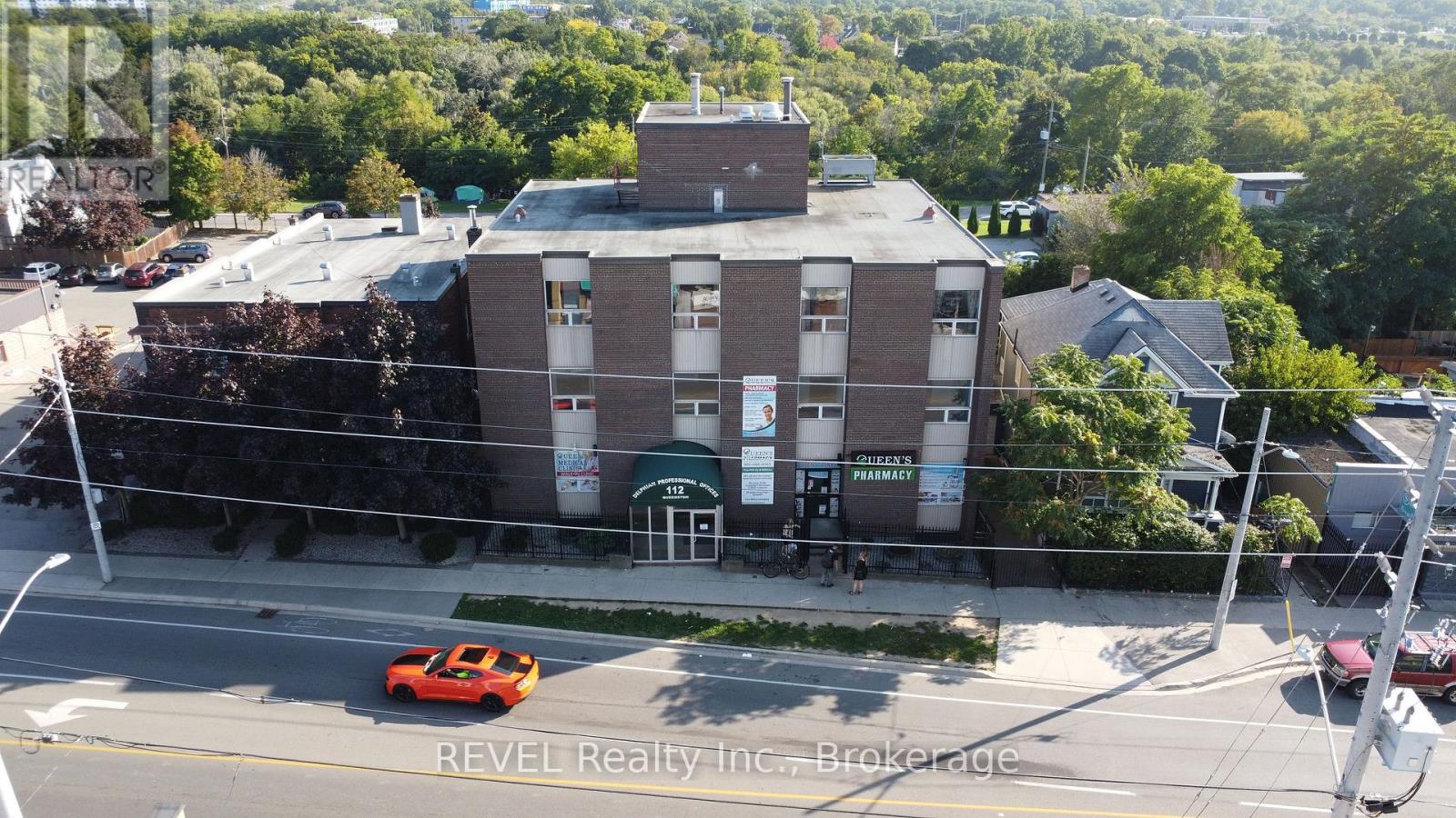G4 - 112 Queenston Street, St. Catharines, Ontario  L2R 2Z4 - Photo 1 - X13751694