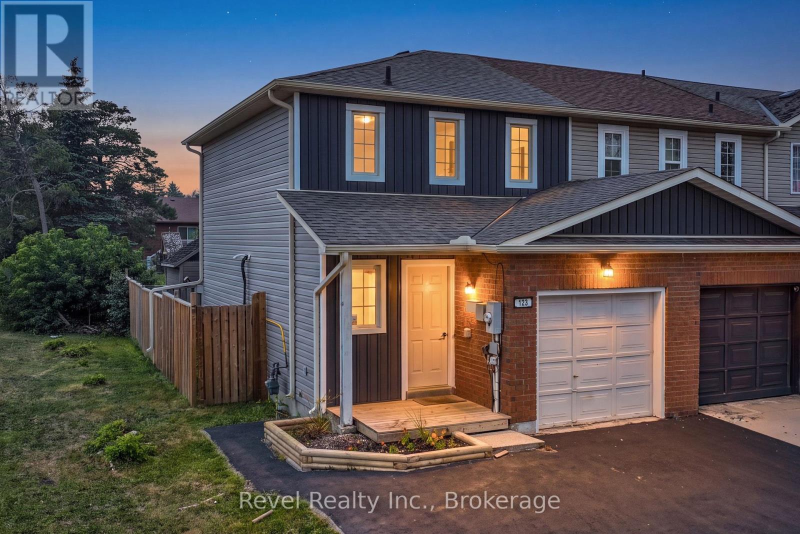 123 Albert Street S, Kawartha Lakes, Ontario  K9V 6G1 - Photo 2 - X13577548