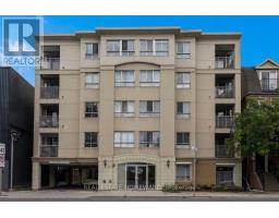 304 - 716 KINGSTON ROAD, Toronto, Ontario
