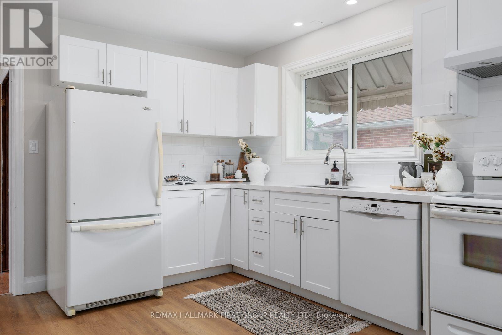 205 Farewell Street, Oshawa, Ontario  L1H 6L6 - Photo 16 - E13751652