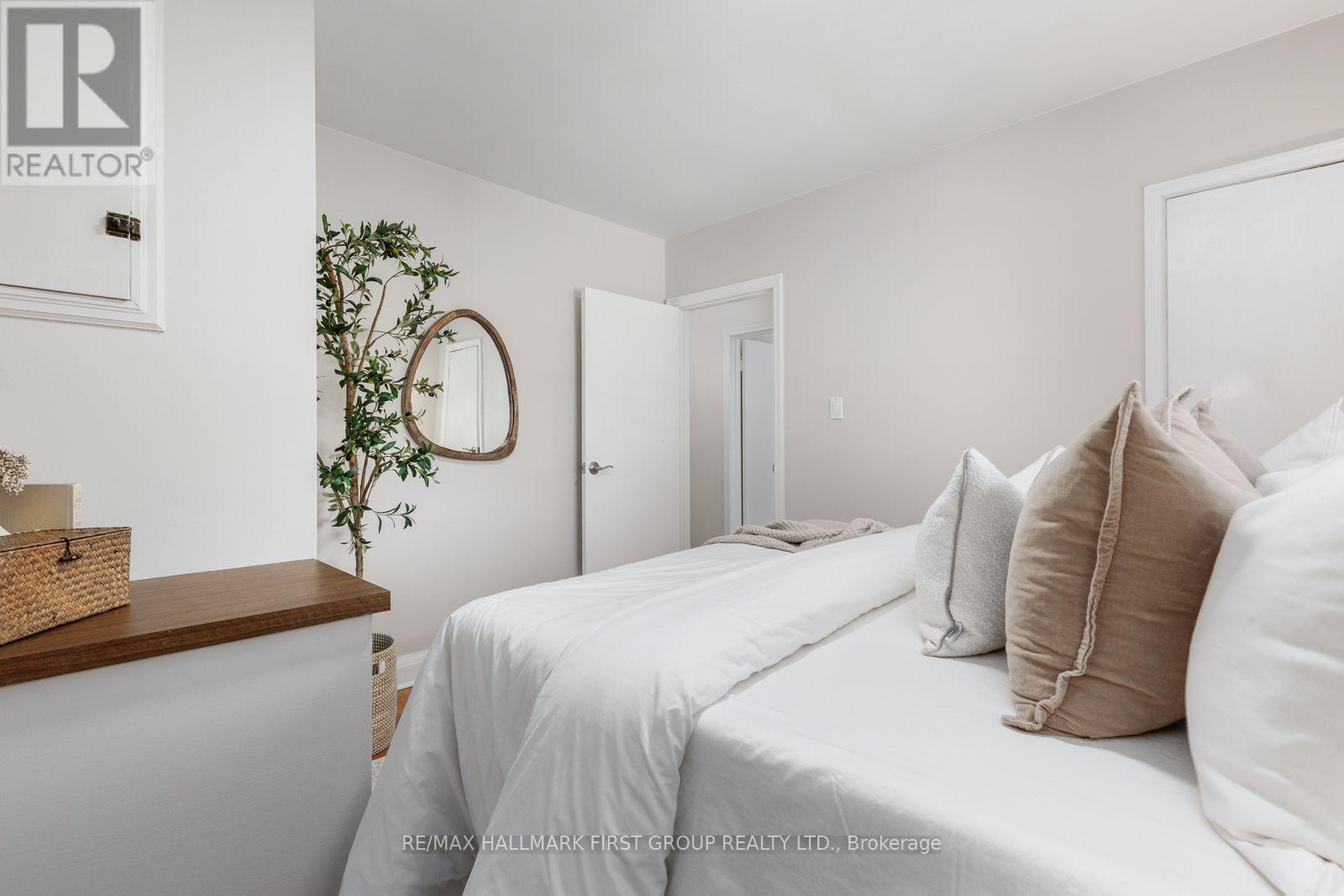 205 Farewell Street, Oshawa, Ontario  L1H 6L6 - Photo 21 - E13751652