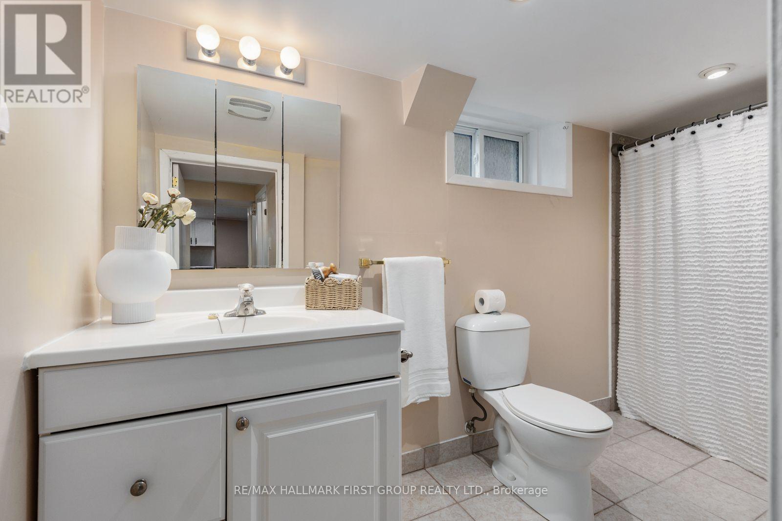 205 Farewell Street, Oshawa, Ontario  L1H 6L6 - Photo 31 - E13751652