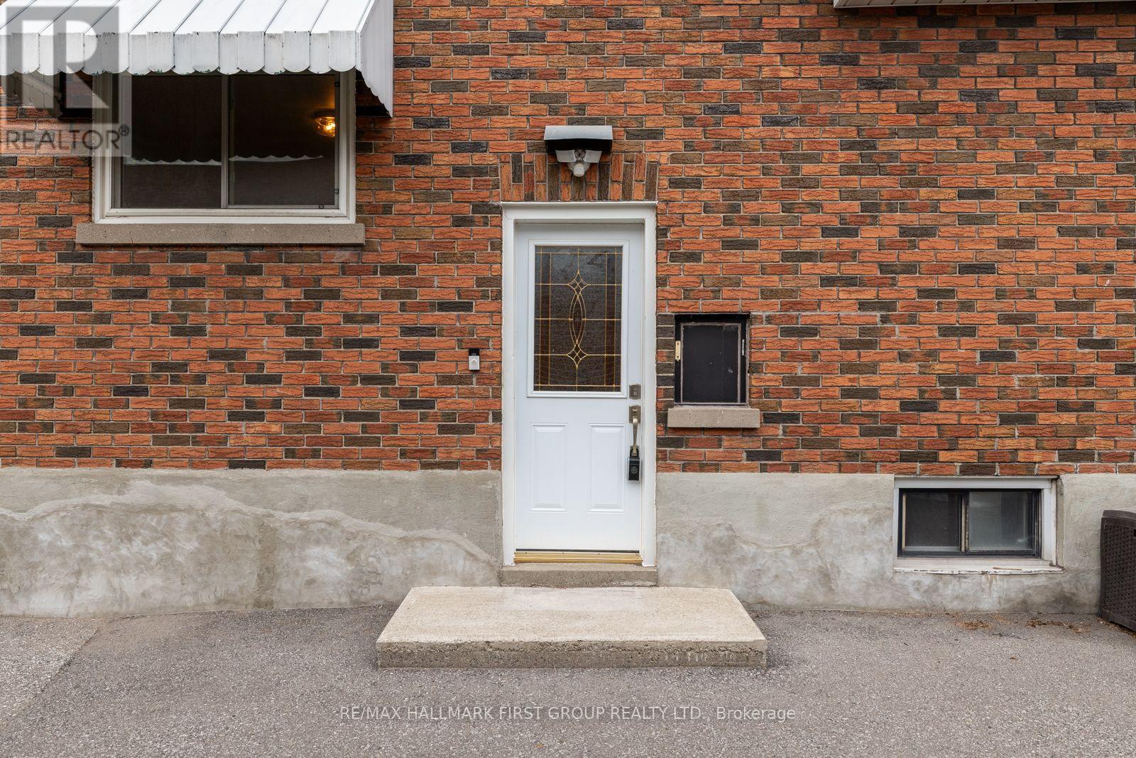 205 Farewell Street, Oshawa, Ontario  L1H 6L6 - Photo 36 - E13751652