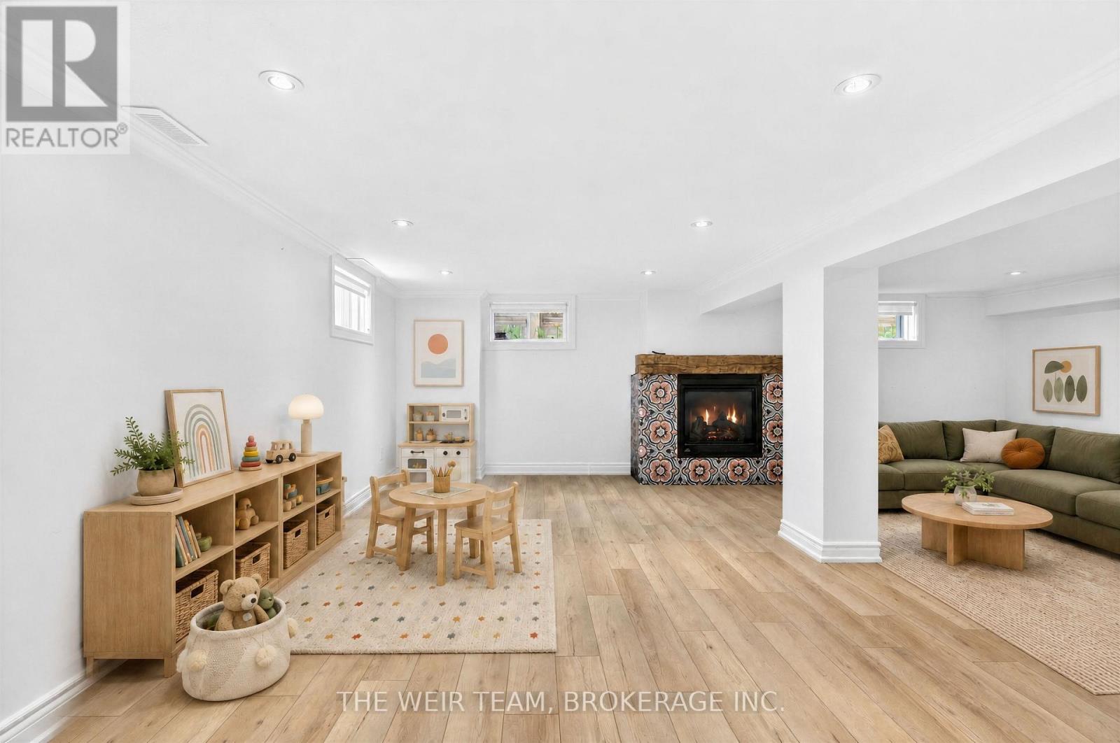 92 Gradwell Drive, Toronto, Ontario  M1M 2N2 - Photo 37 - E13751698