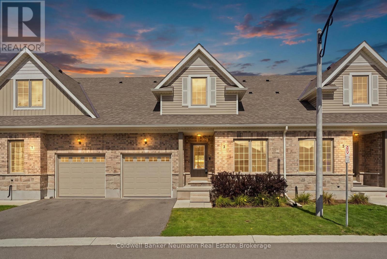 3 Braida Lane, Halton Hills, Ontario L7J 0B7 - Photo 1 - W13751640