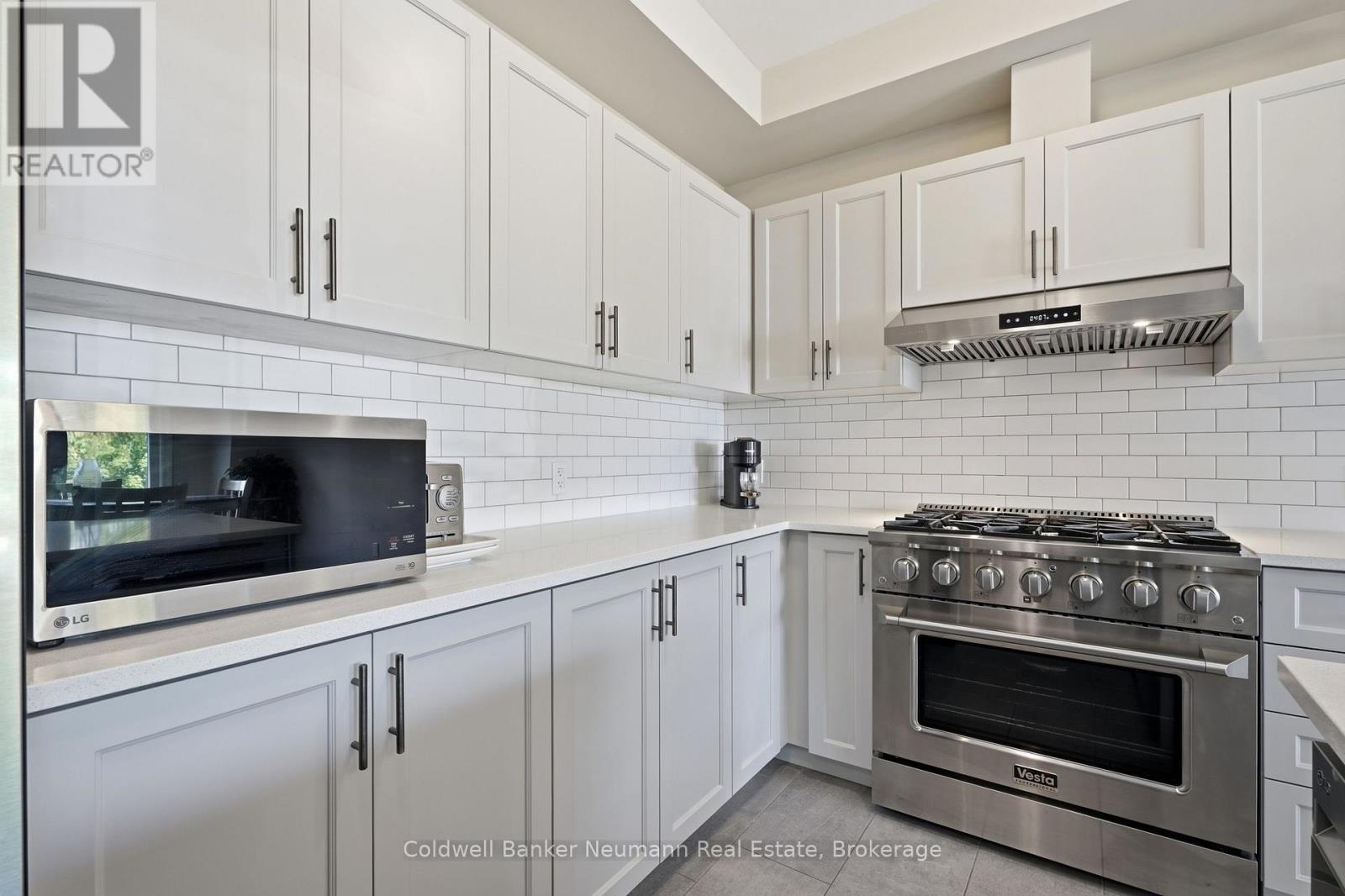 3 Braida Lane, Halton Hills, Ontario L7J 0B7 - Photo 18 - W13751640