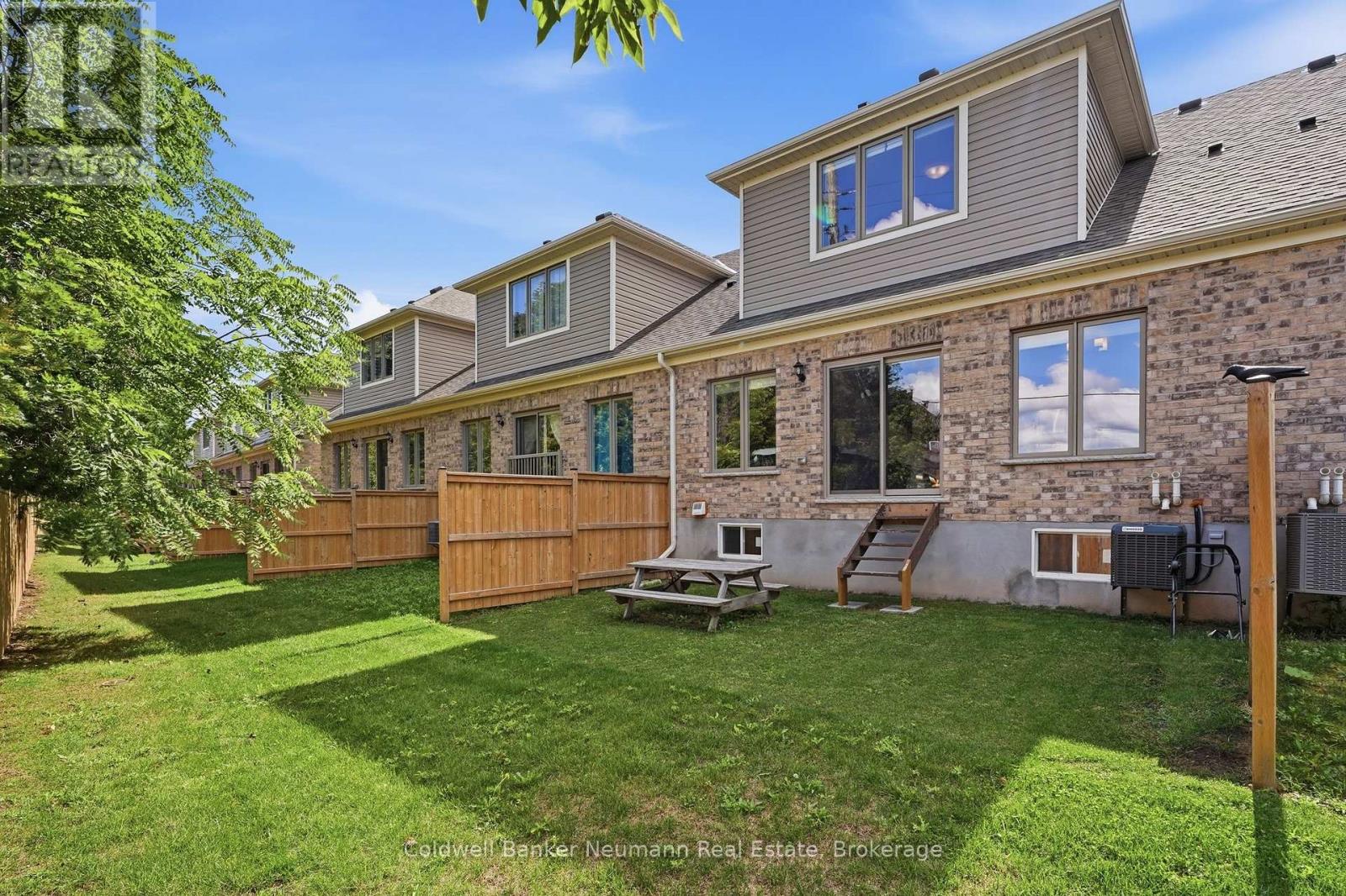 3 Braida Lane, Halton Hills, Ontario L7J 0B7 - Photo 39 - W13751640