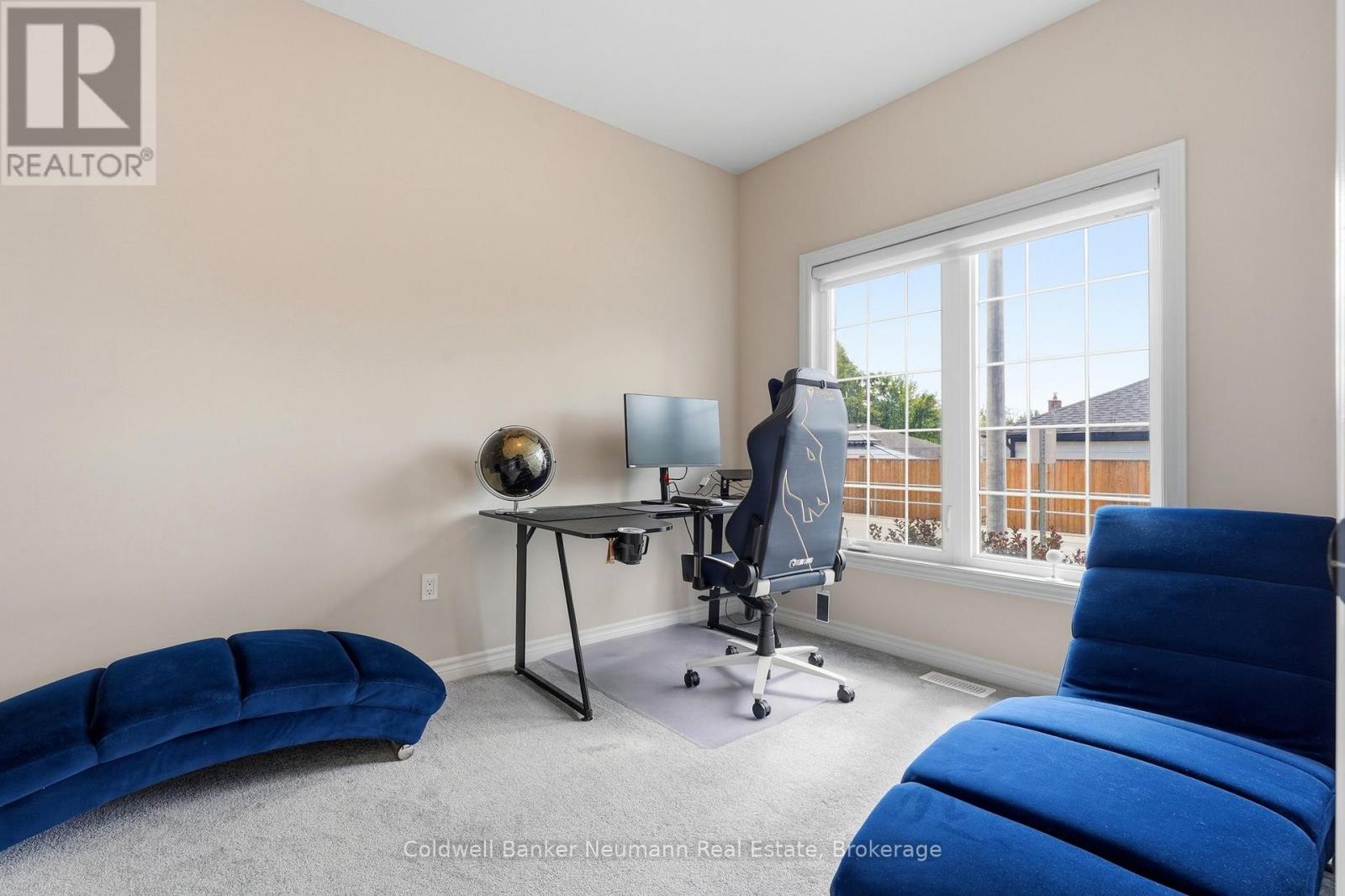 3 Braida Lane, Halton Hills, Ontario L7J 0B7 - Photo 5 - W13751640