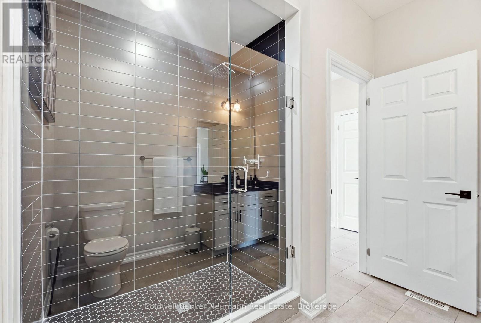 3 Braida Lane, Halton Hills, Ontario L7J 0B7 - Photo 8 - W13751640