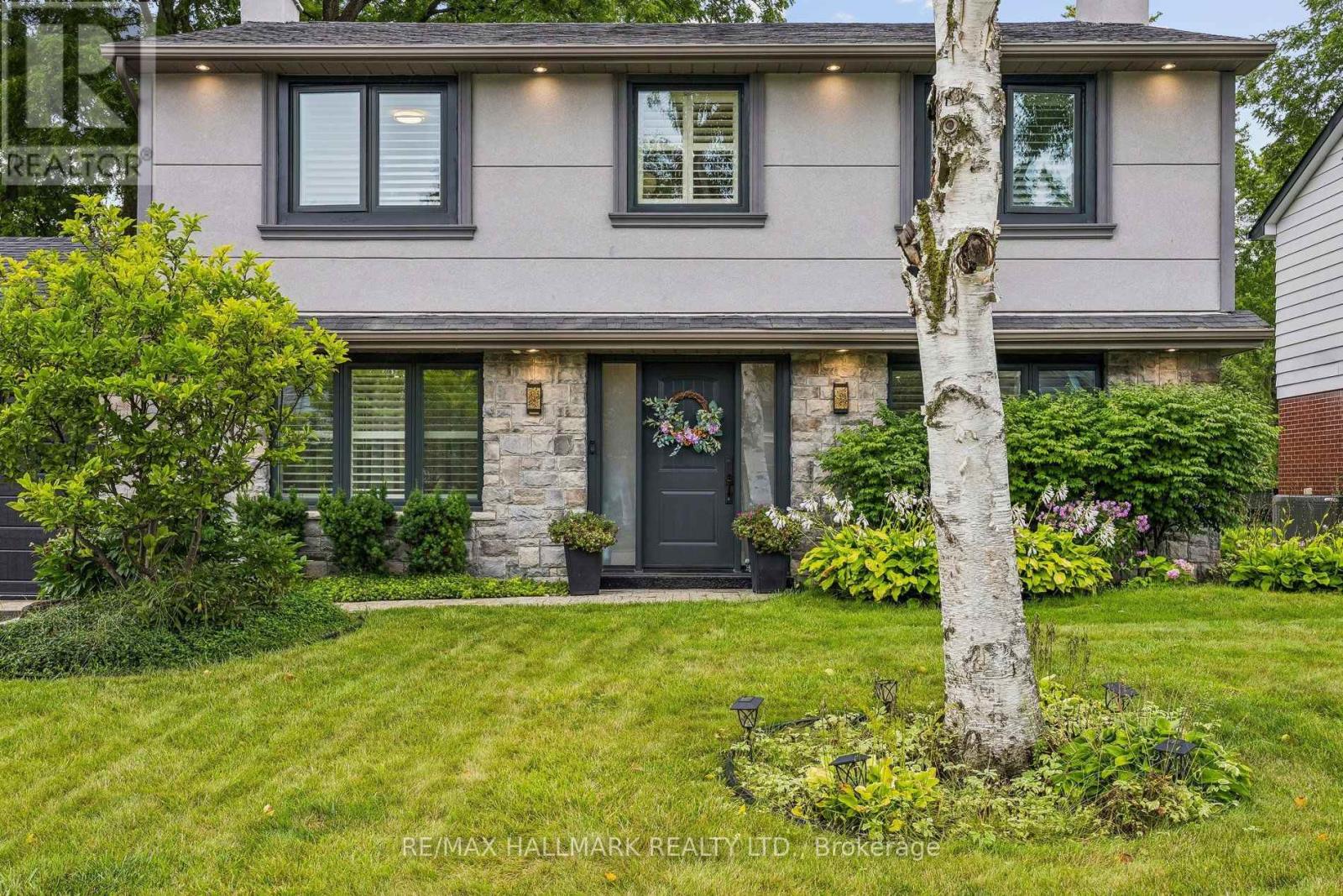 69 Nisbet Drive, Aurora, Ontario  L4G 2K6 - Photo 3 - N13751586