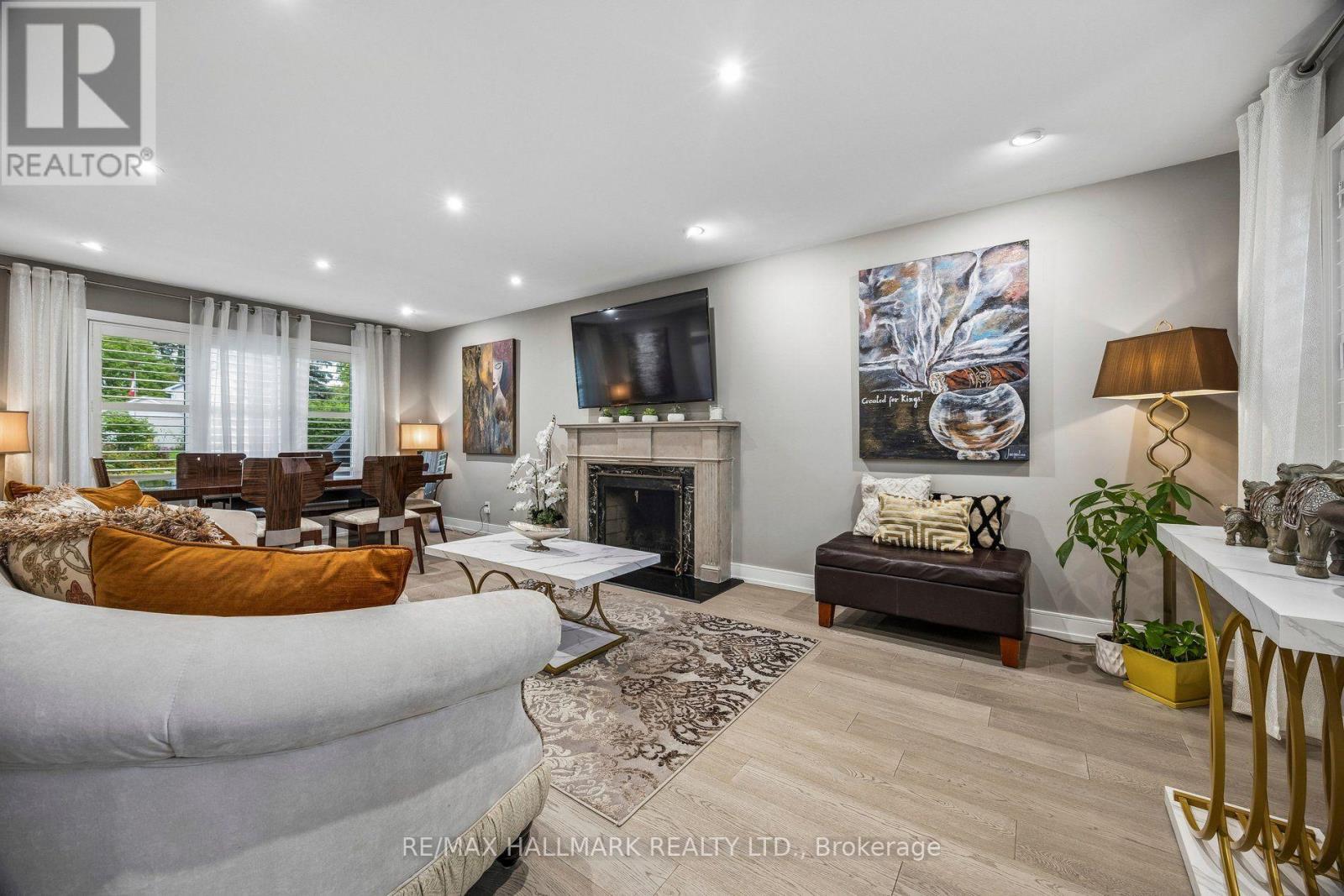 69 Nisbet Drive, Aurora, Ontario  L4G 2K6 - Photo 6 - N13751586