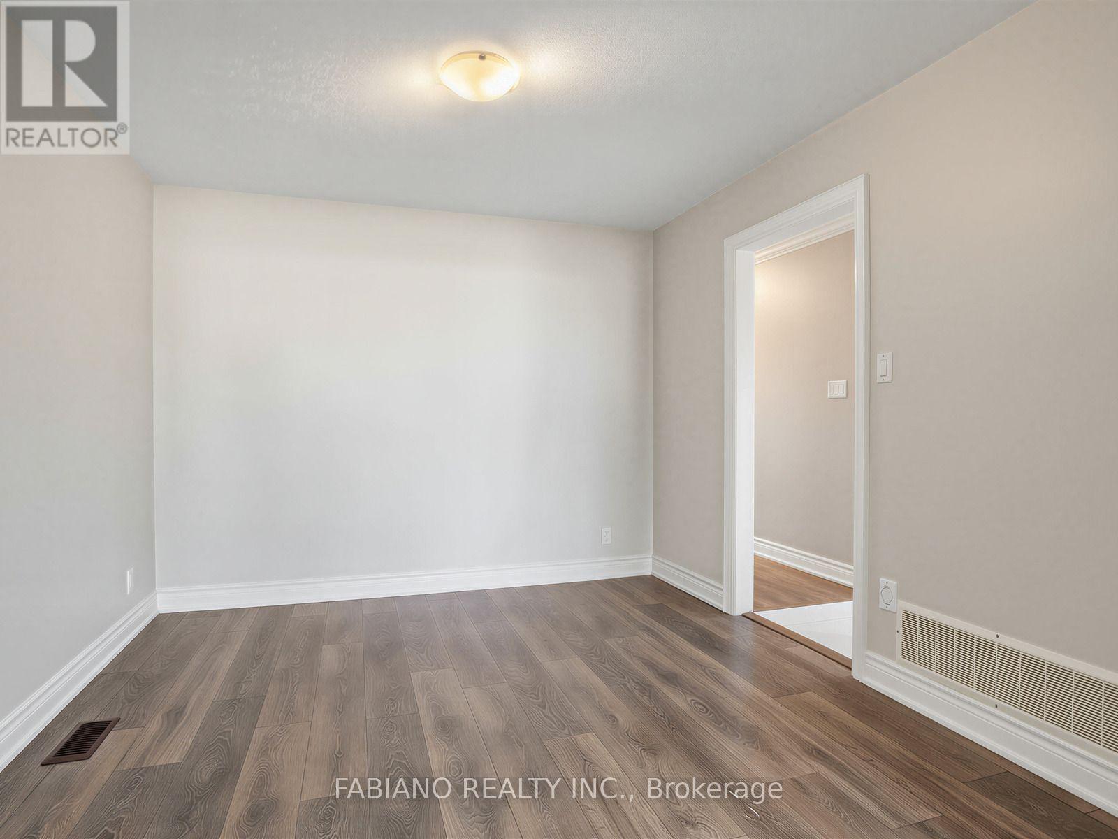Main - 383 Britannia Avenue, Bradford West Gwillimbury, Ontario L3Z 2C8 - Photo 11 - N13751644