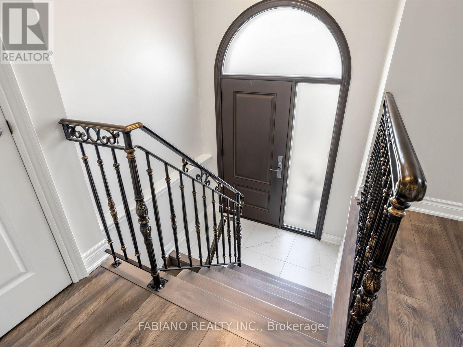 Main - 383 Britannia Avenue, Bradford West Gwillimbury, Ontario L3Z 2C8 - Photo 5 - N13751644