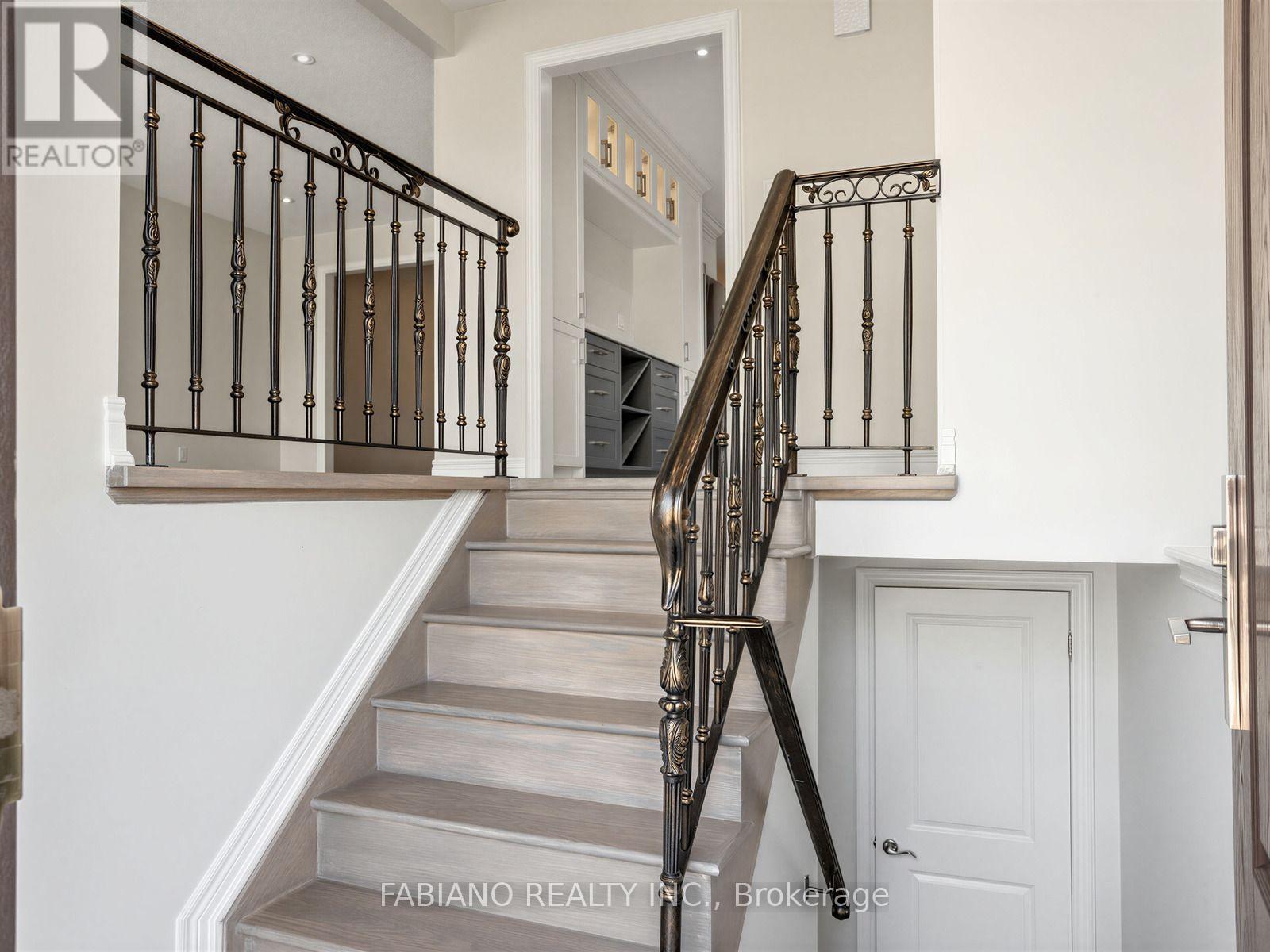 Main - 383 Britannia Avenue, Bradford West Gwillimbury, Ontario L3Z 2C8 - Photo 6 - N13751644