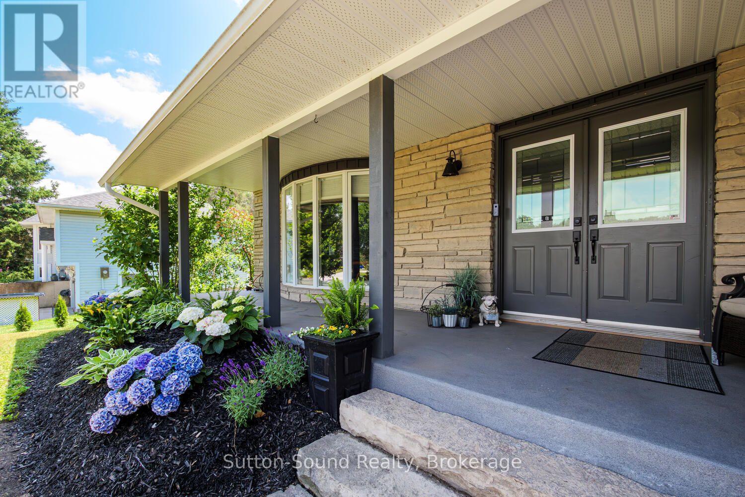 35 Pine Tree Drive, South Bruce Peninsula, Ontario  N0H 1P0 - Photo 8 - X13751598