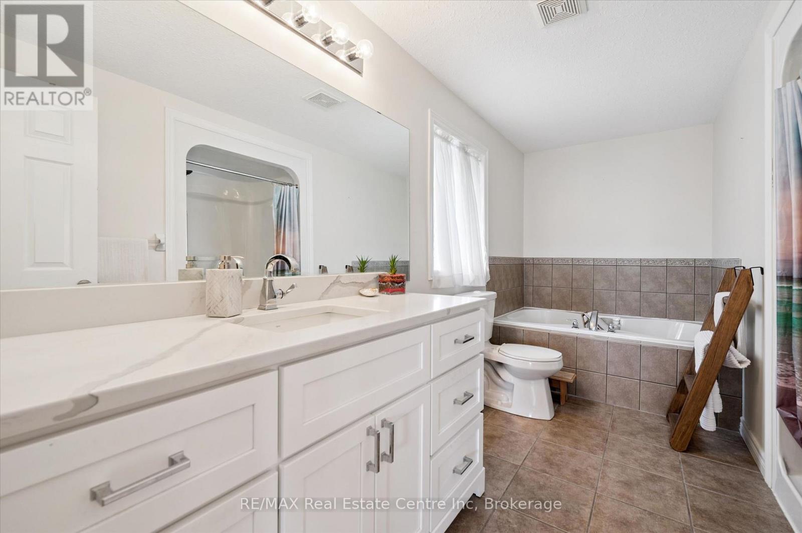 556 Black Street, Centre Wellington, Ontario  N1M 0A3 - Photo 31 - X13751638