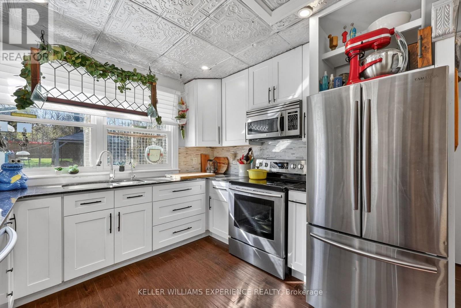 79 Penetang Street, Barrie, Ontario  L4M 1V7 - Photo 6 - S13751716