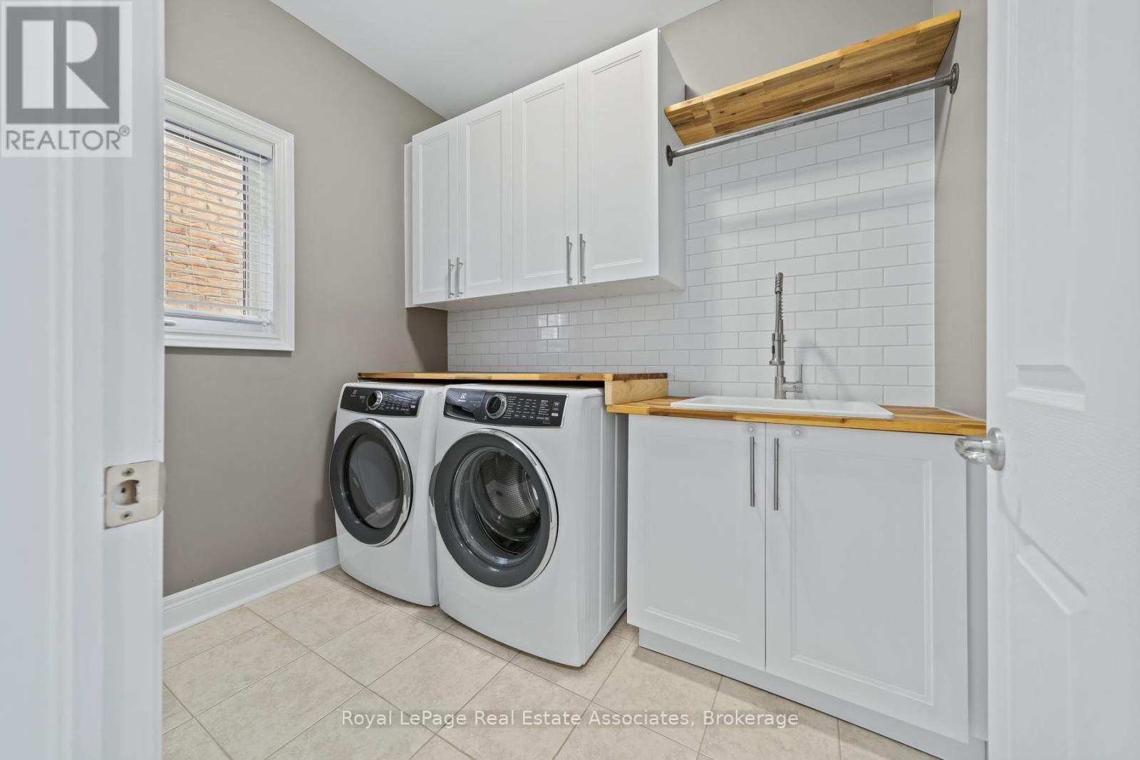 8 Duffel Crescent, Halton Hills, Ontario L7G 0H7 - Photo 15 - W13751608