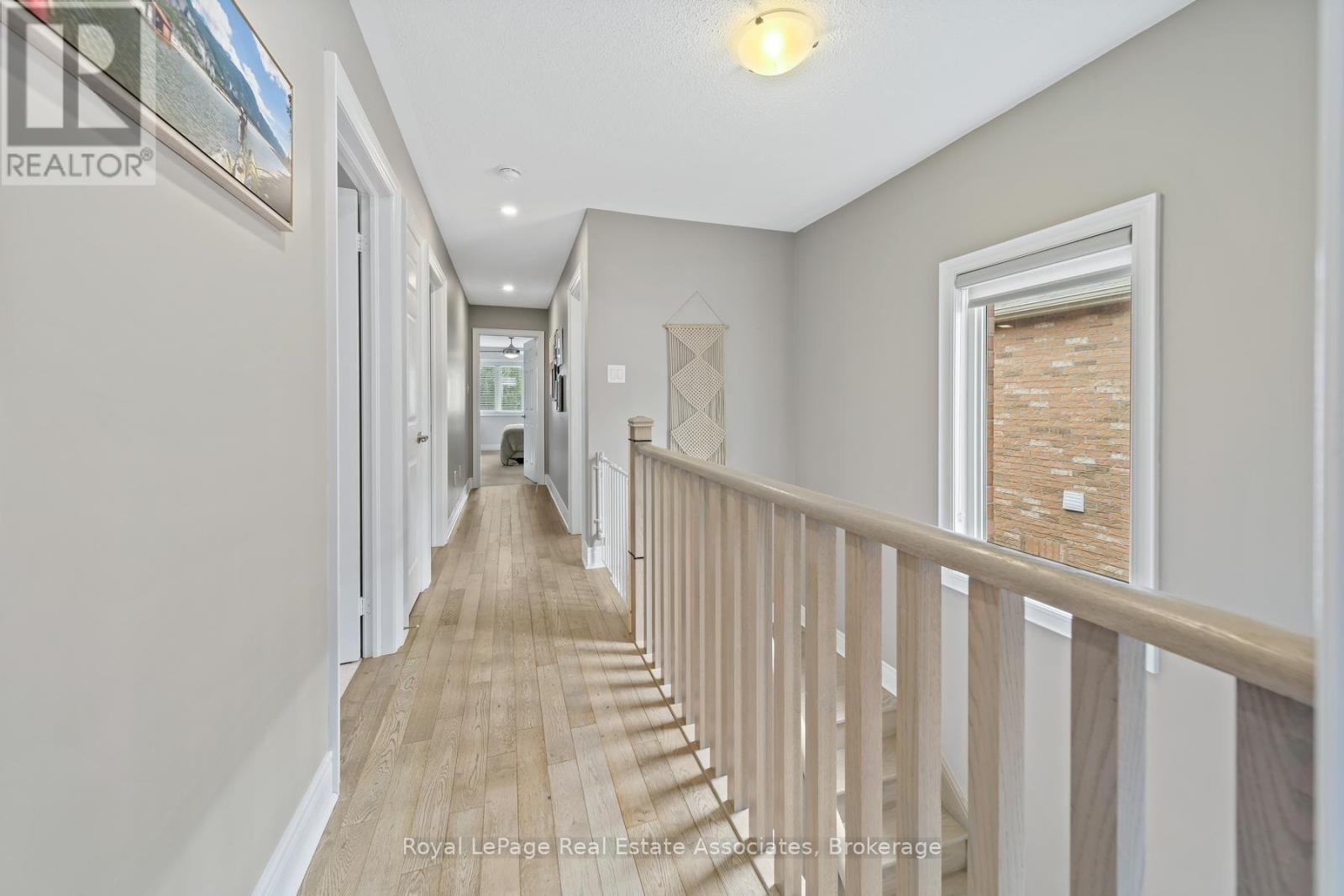 8 Duffel Crescent, Halton Hills, Ontario L7G 0H7 - Photo 17 - W13751608
