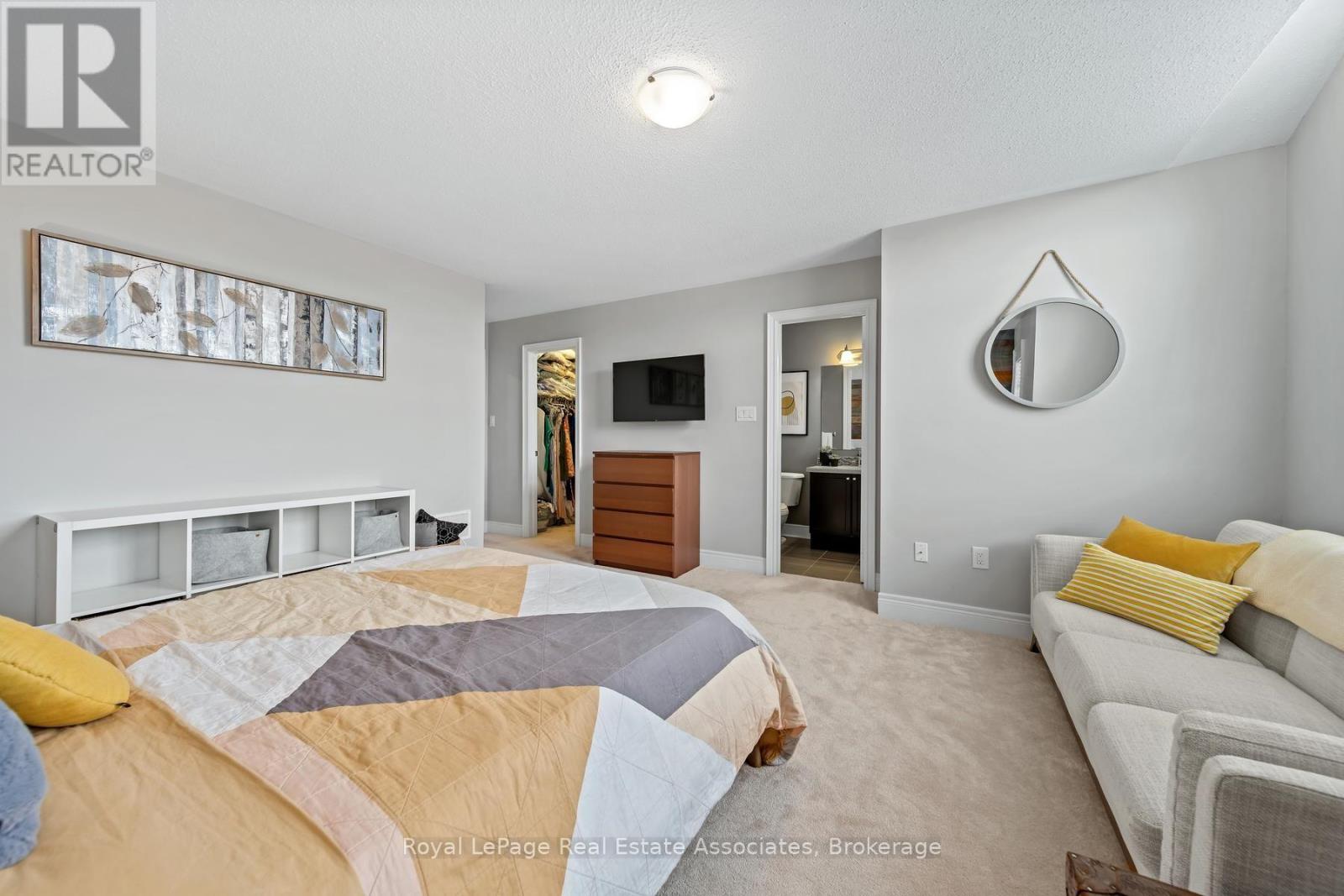 8 Duffel Crescent, Halton Hills, Ontario L7G 0H7 - Photo 23 - W13751608