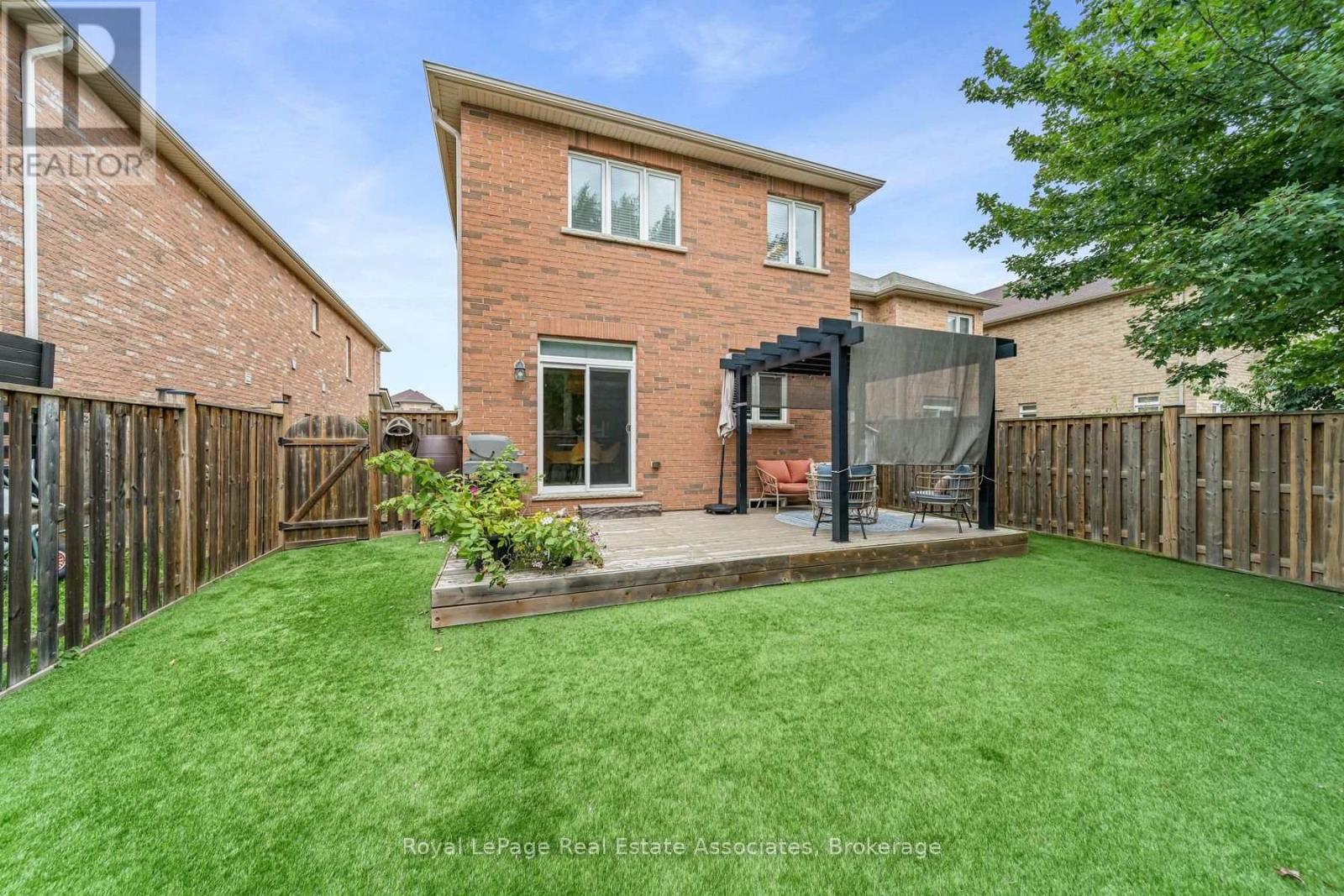 8 Duffel Crescent, Halton Hills, Ontario L7G 0H7 - Photo 34 - W13751608