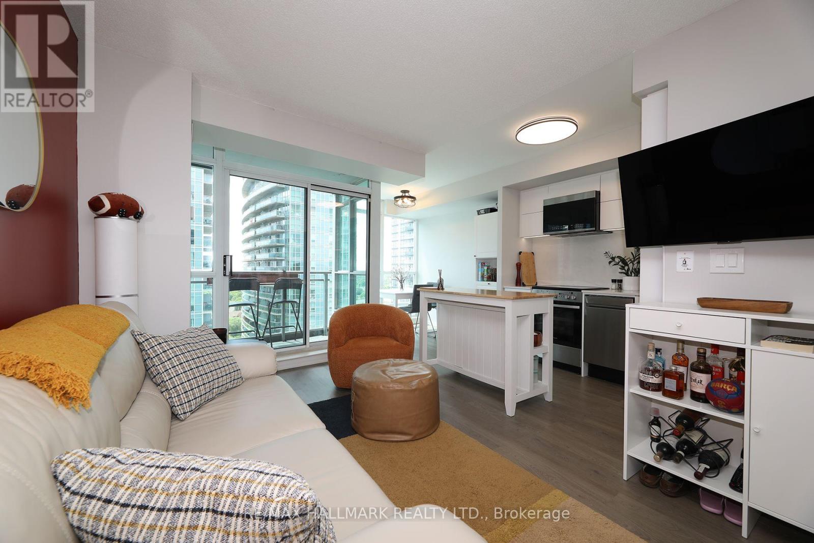 1810 - 185 Legion Road N, Toronto, Ontario M8Y 0A1 - Photo 12 - W13751630