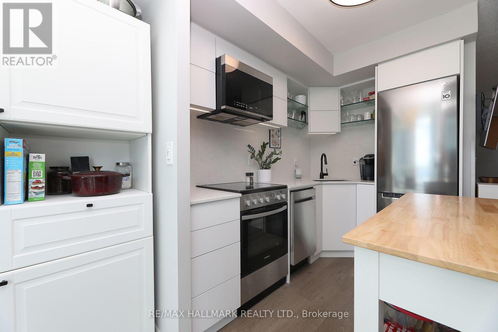 1810 - 185 Legion Road N, Toronto, Ontario M8Y 0A1 - Photo 17 - W13751630
