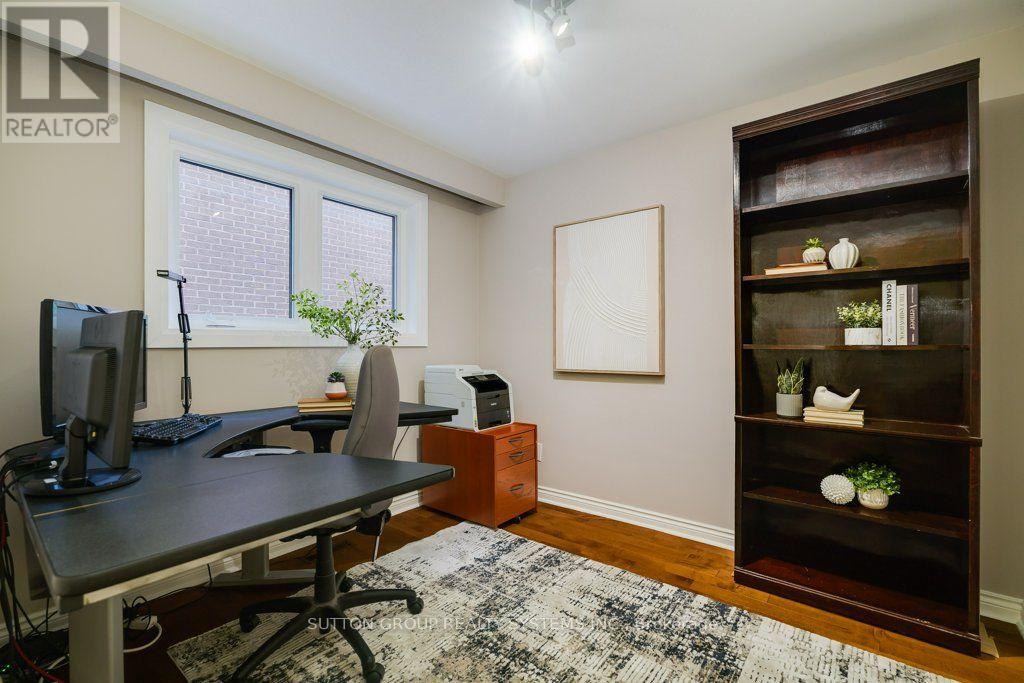 93 Poplar Heights Drive, Toronto, Ontario M9A 4Z3 - Photo 23 - W13751660