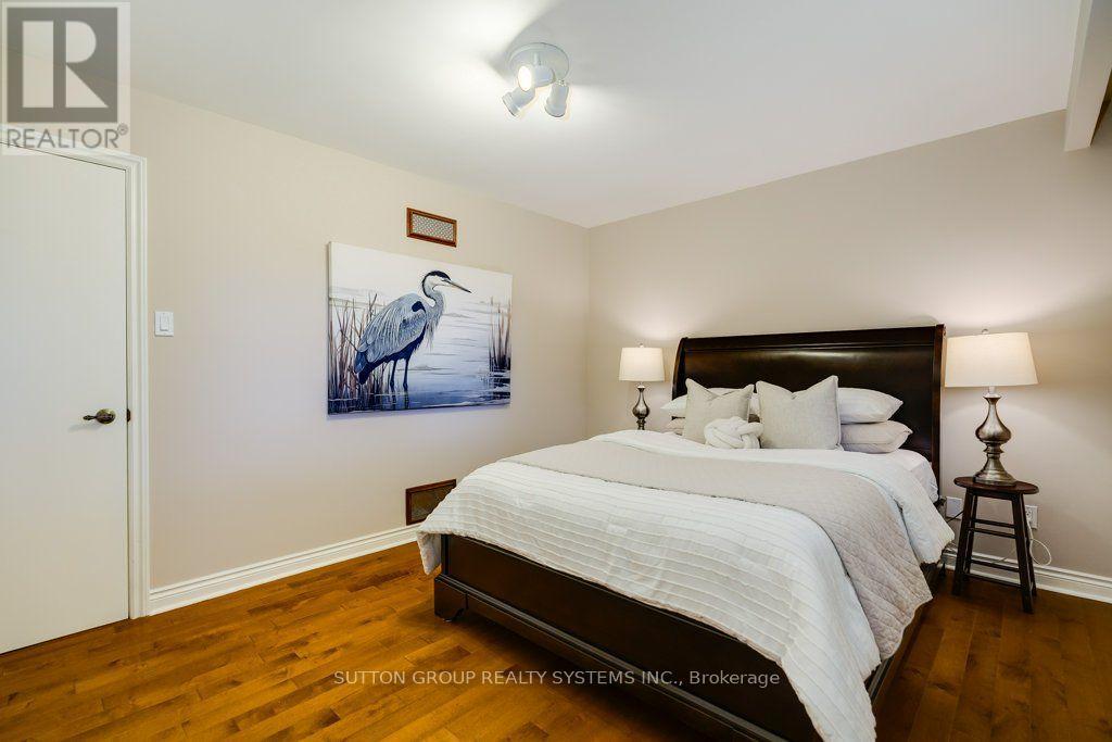 93 Poplar Heights Drive, Toronto, Ontario M9A 4Z3 - Photo 34 - W13751660