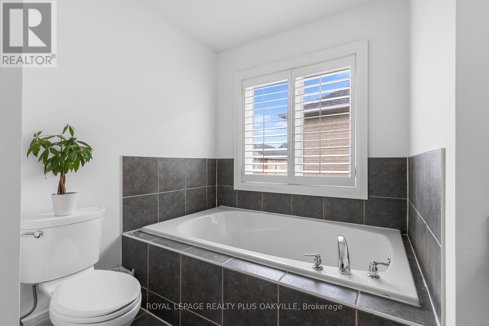 3119 Hedges Drive, Burlington, Ontario  L7M 0E3 - Photo 23 - W13751672
