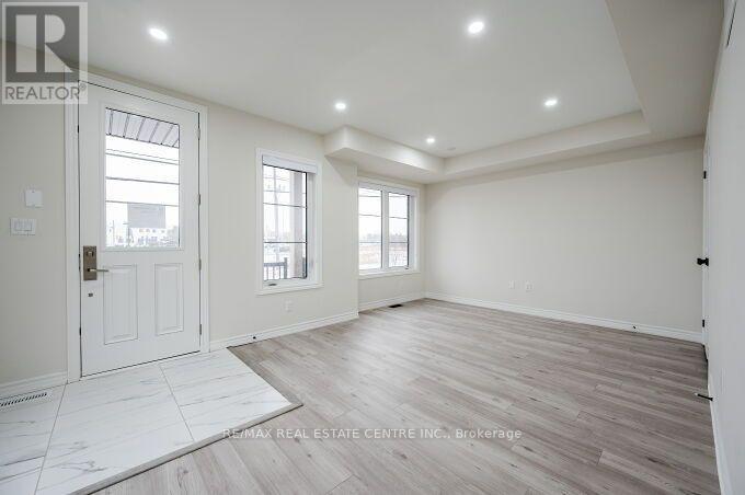 18 Vestry Way, Brampton, Ontario  L6P 4N8 - Photo 11 - W13751690