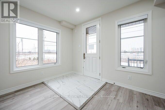 18 Vestry Way, Brampton, Ontario  L6P 4N8 - Photo 7 - W13751690