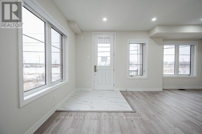 18 Vestry Way, Brampton, Ontario  L6P 4N8 - Photo 8 - W13751690