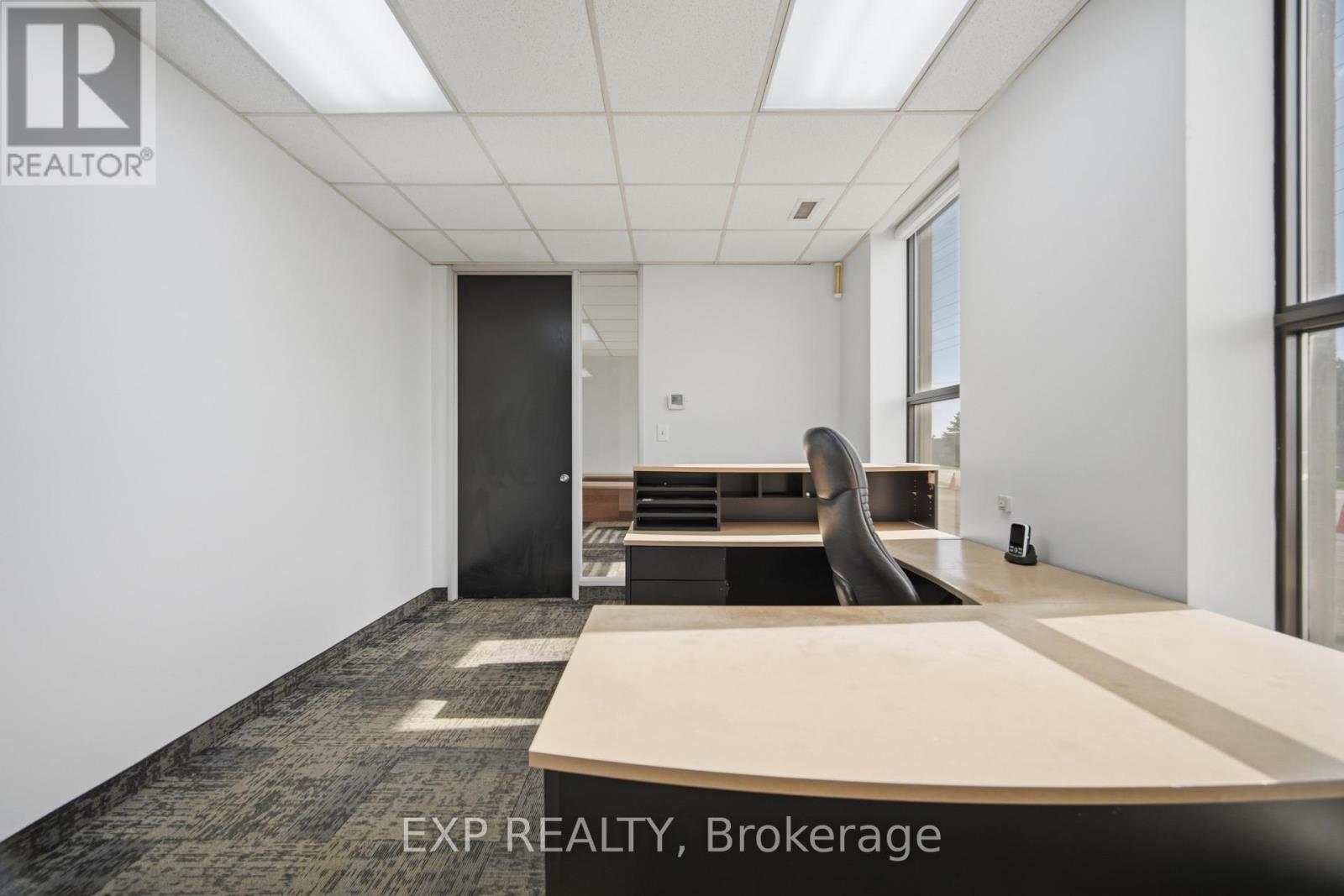 1261 Britannia Road E, Mississauga, Ontario L4W 1C7 - Photo 12 - W13751696