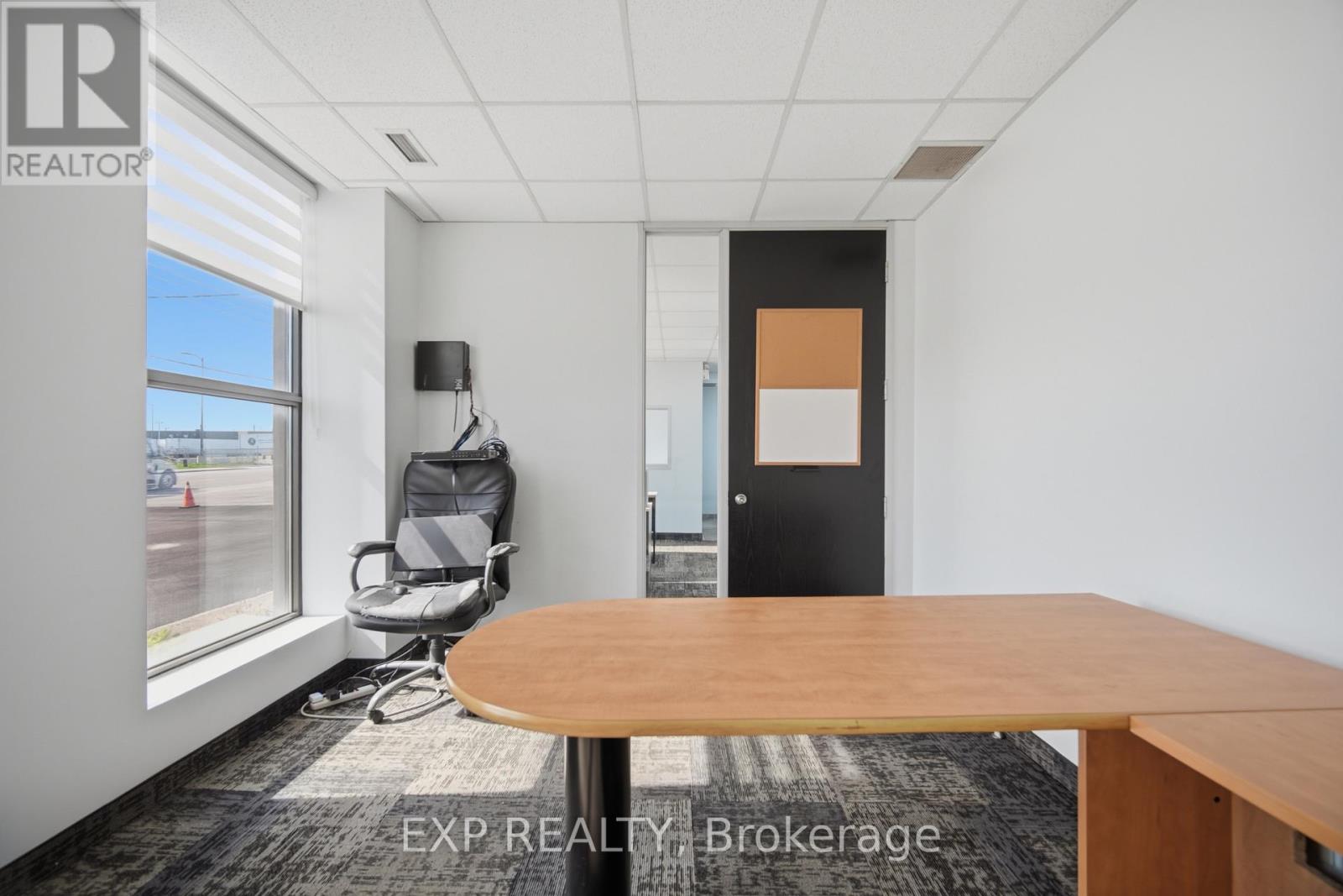 1261 Britannia Road E, Mississauga, Ontario L4W 1C7 - Photo 16 - W13751696