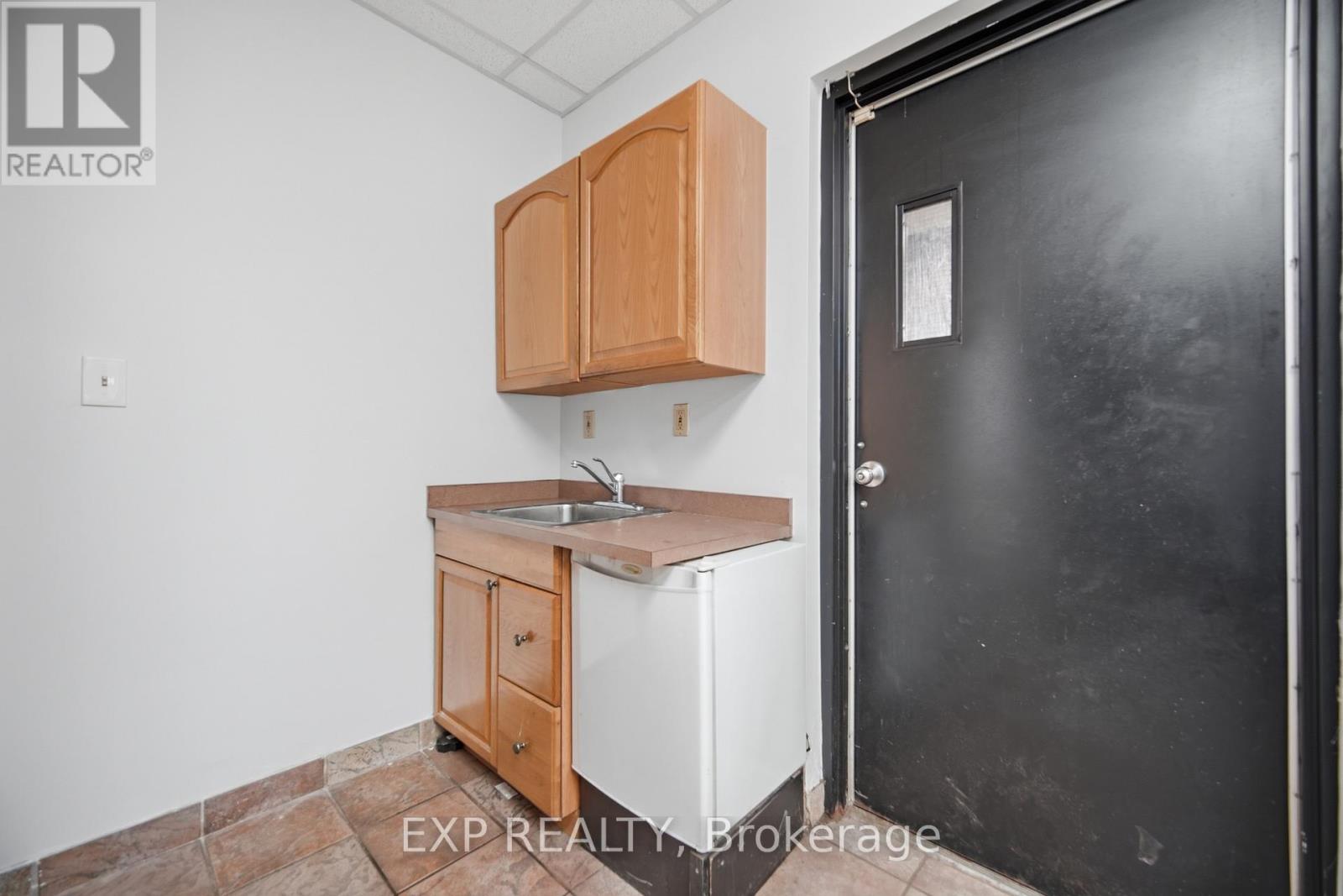1261 Britannia Road E, Mississauga, Ontario L4W 1C7 - Photo 18 - W13751696