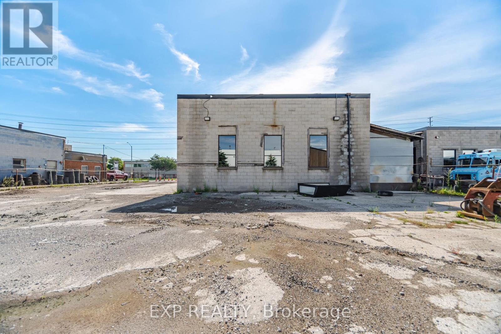 1261 Britannia Road E, Mississauga, Ontario L4W 1C7 - Photo 42 - W13751696